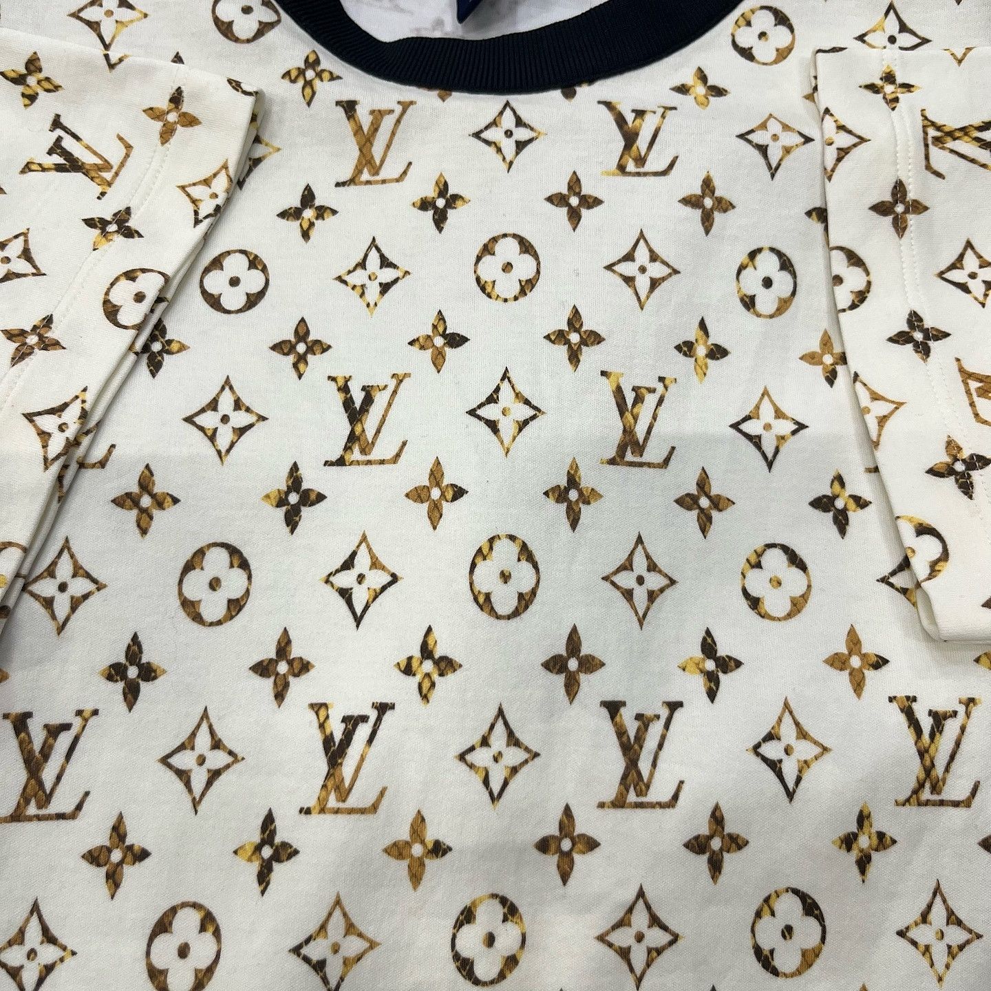 Louis Vuitton Louis Vuitton Monogram Short Sleeve T-Shirt Size S Size S / US 4 / IT 40 - 6 Thumbnail