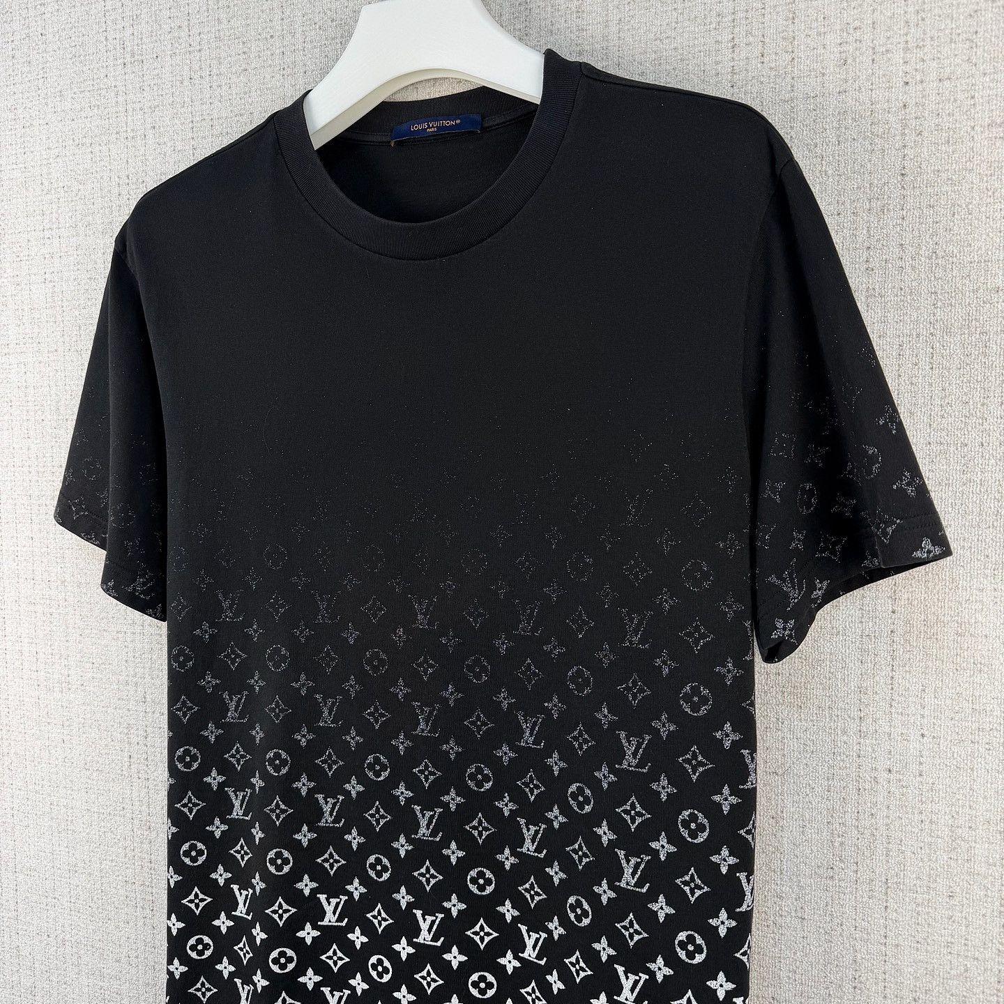Louis Vuitton Louis Vuitton Monogram Gradient T-Shirt XL Size US XL / EU 56 / 4 - 6 Thumbnail