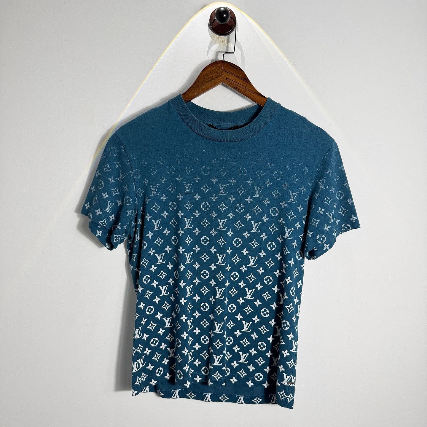 Louis Vuitton Louis Vuitton Monogram T-Shirt XS Size US XS / EU 42 / 0 - 5 Thumbnail