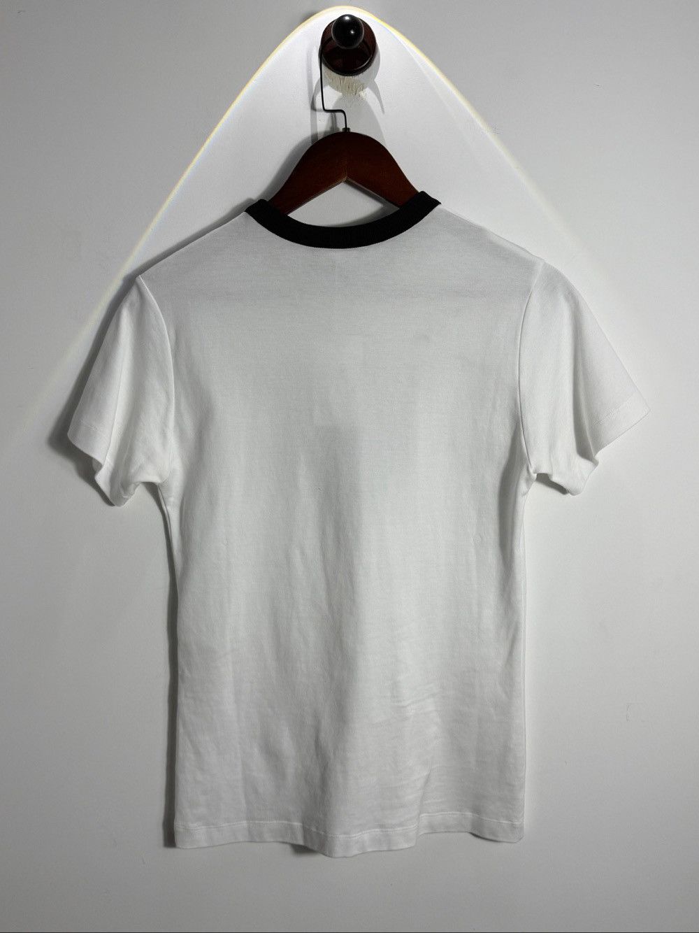 Louis Vuitton Louis Vuitton Logo Graphic T-Shirt Size S Size S / US 4 / IT 40 - 2 Thumbnail