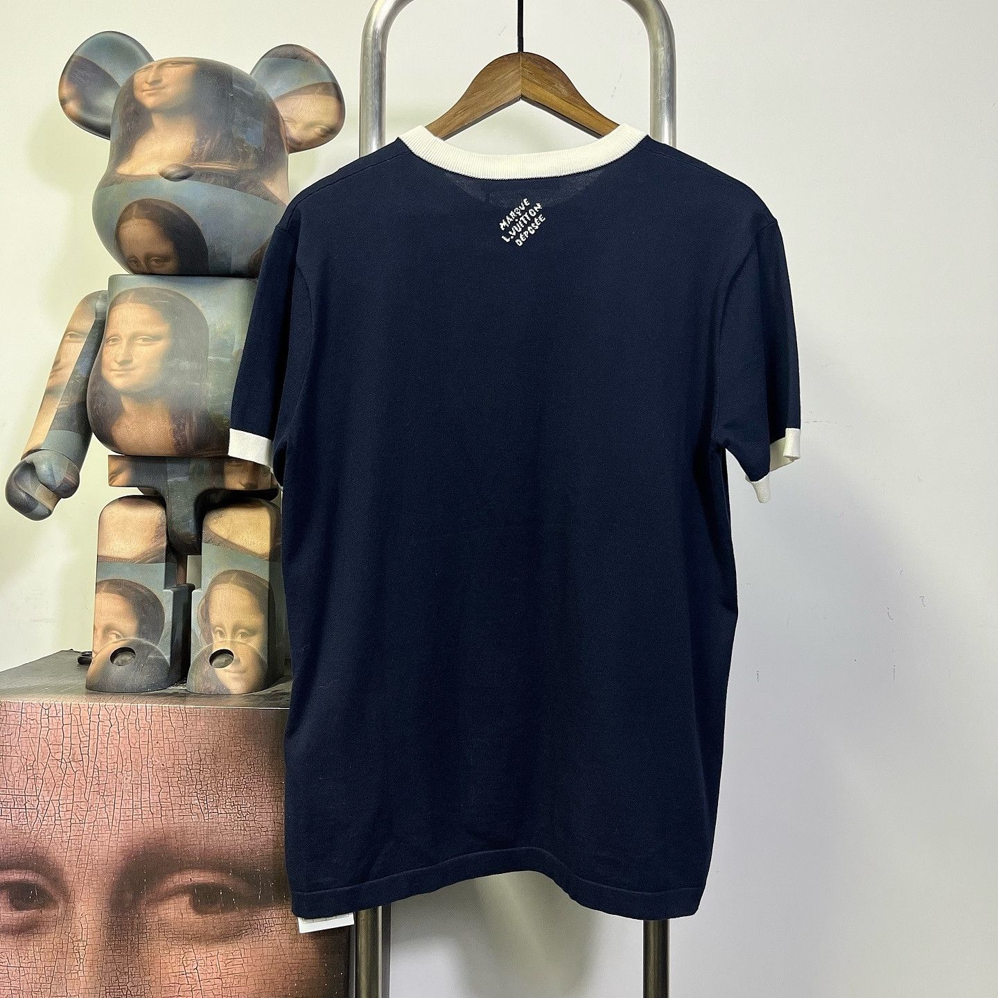 Louis Vuitton Louis Vuitton Floral Print T-Shirt Navy Blue Size M Size US M / EU 48-50 / 2 - 2 Thumbnail