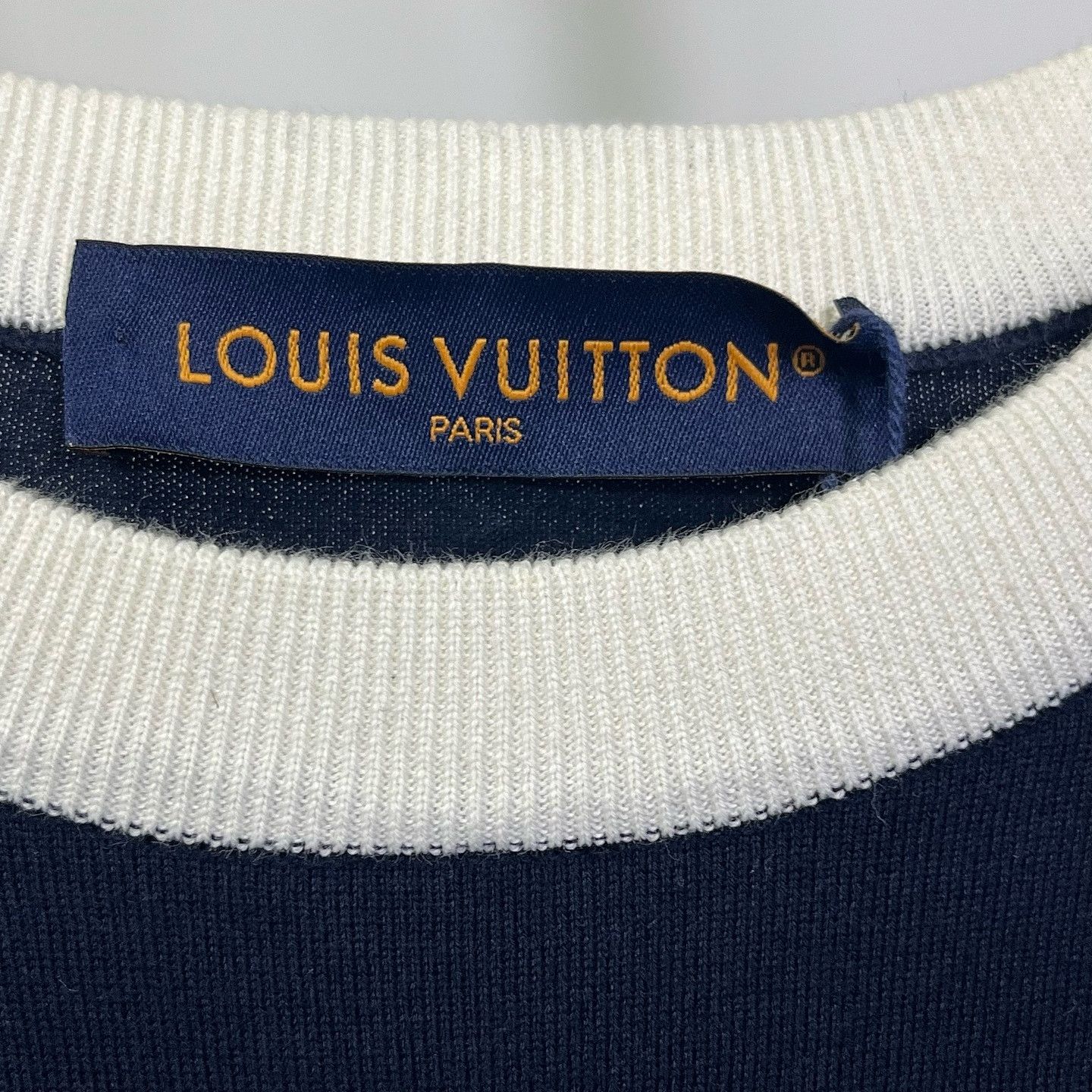 Louis Vuitton Louis Vuitton Floral Print T-Shirt Navy Blue Size M Size US M / EU 48-50 / 2 - 3 Thumbnail