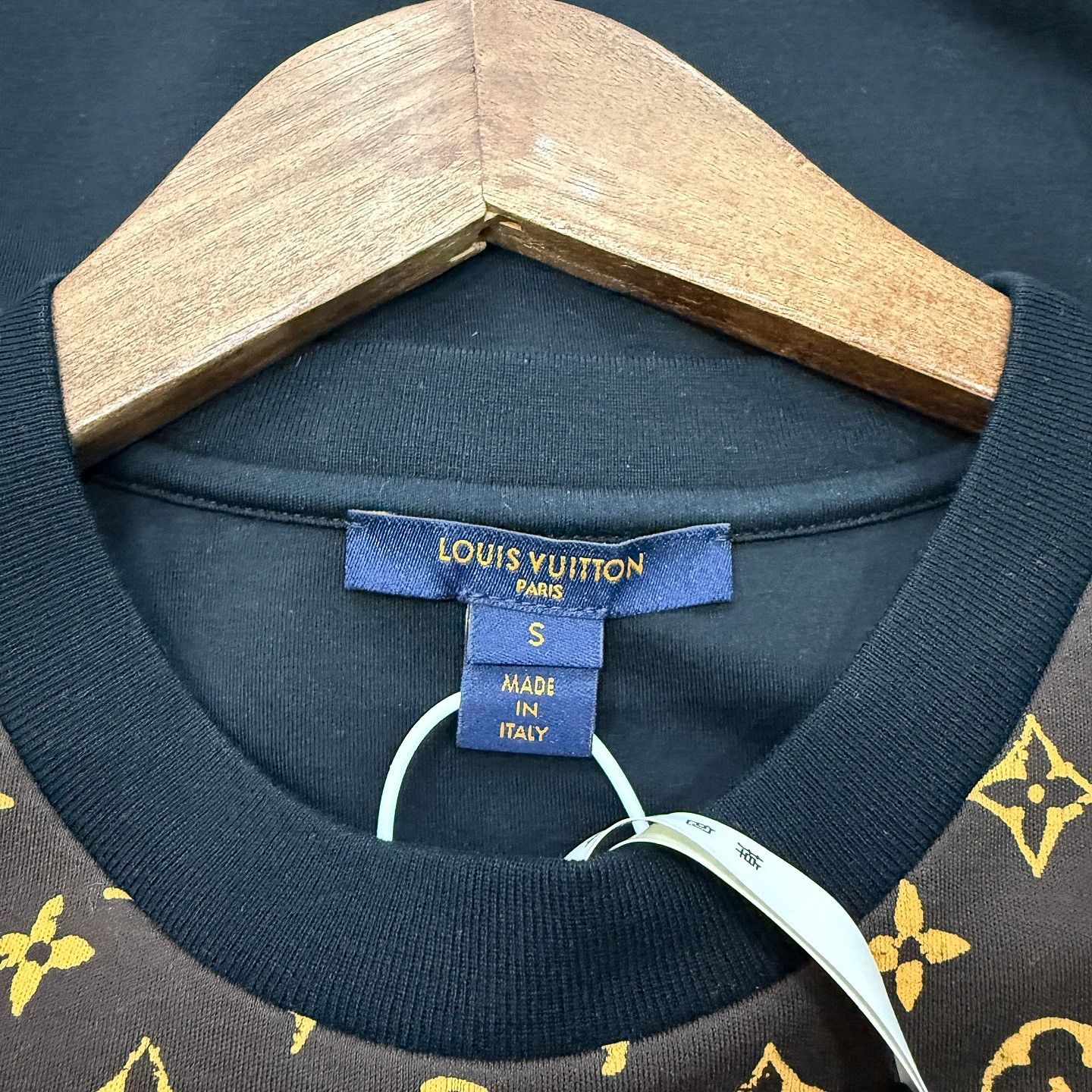 Louis Vuitton Louis Vuitton Monogram Pocket T-Shirt Size S Size S / US 4 / IT 40 - 3 Thumbnail