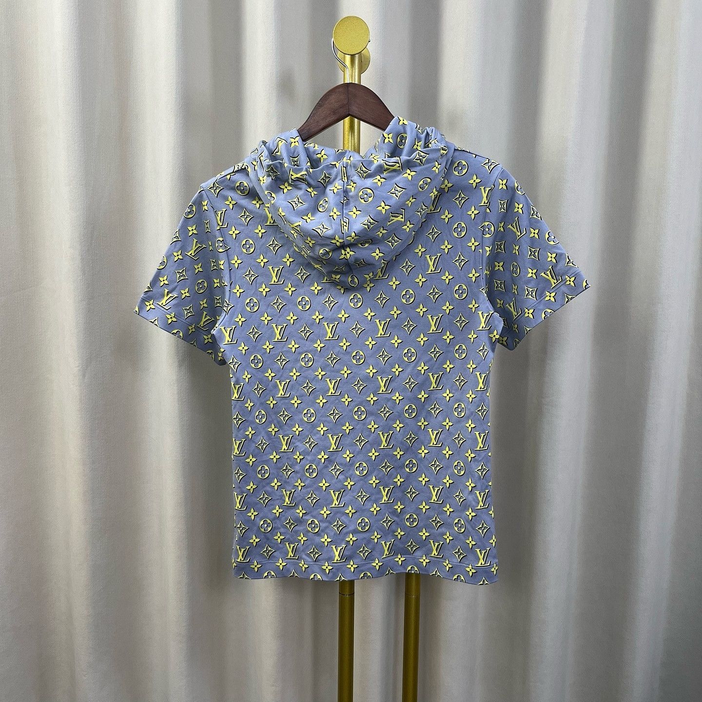 Louis Vuitton Louis Vuitton Monogram Hoodie T-Shirt Size XS Size XS / US 0-2 / IT 36-38 - 2 Thumbnail