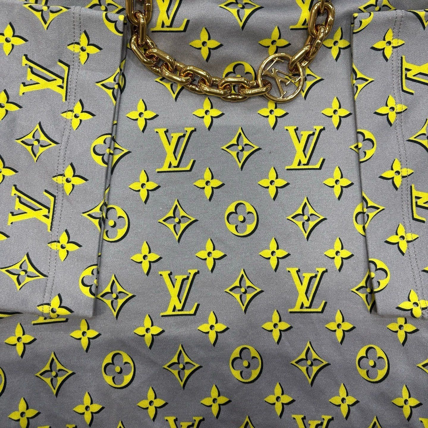 Louis Vuitton Louis Vuitton Monogram Hoodie T-Shirt Size XS Size XS / US 0-2 / IT 36-38 - 6 Thumbnail