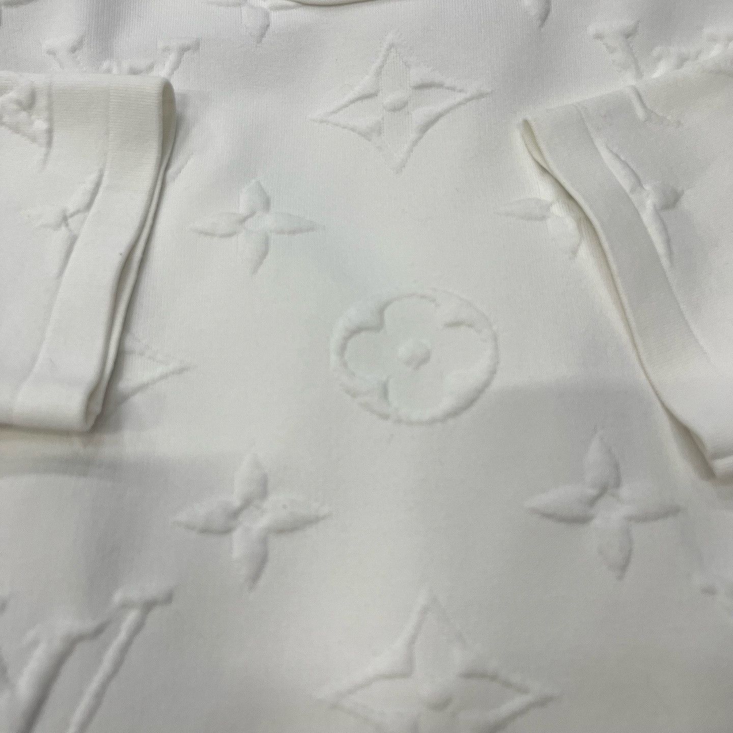 Louis Vuitton Louis Vuitton 3D Monogram T-Shirt Size XS Size XS / US 0-2 / IT 36-38 - 6 Thumbnail