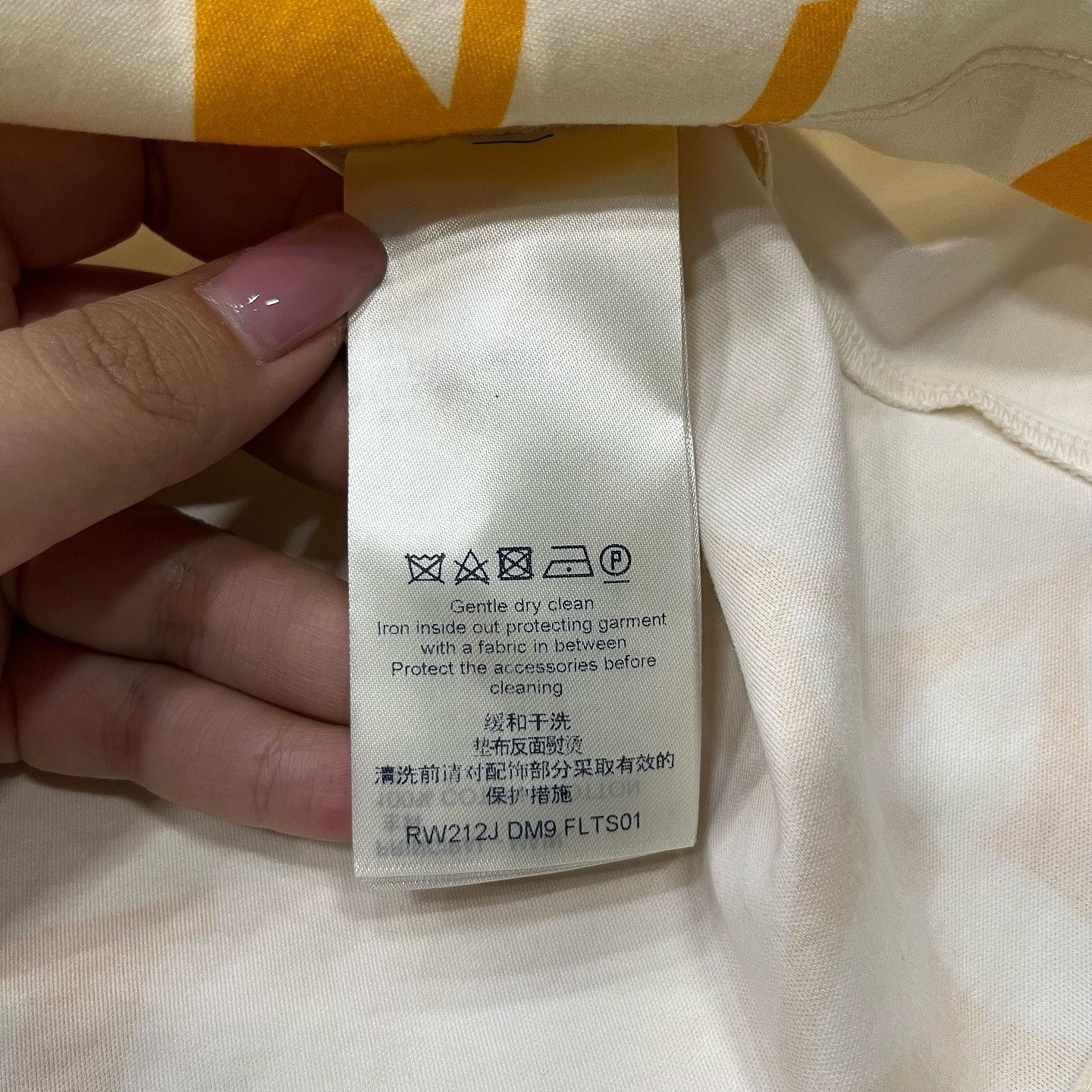 Louis Vuitton Louis Vuitton Monogram T-Shirt Size XS Size XS / US 0-2 / IT 36-38 - 4 Thumbnail