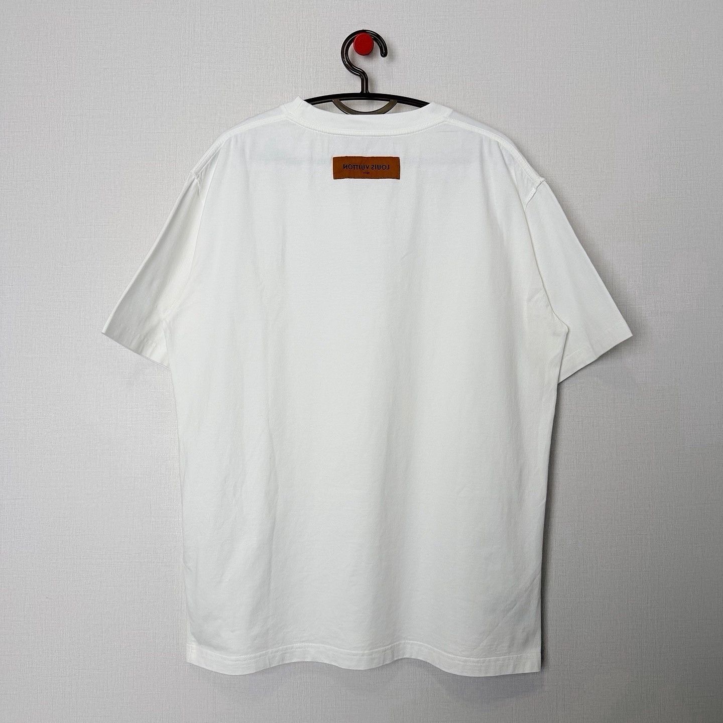 Louis Vuitton Louis Vuitton Leather Patch T-Shirt Size M Size US M / EU 48-50 / 2 - 2 Thumbnail