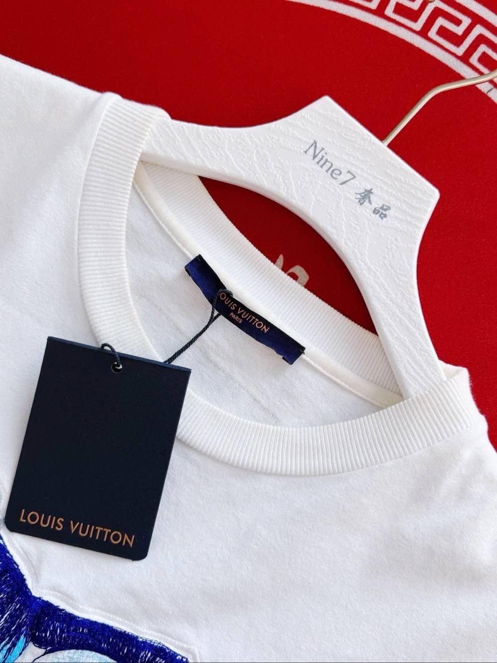 Louis Vuitton Louis Vuitton Graffiti Logo T-Shirt Size M Size US M / EU 48-50 / 2 - 3 Thumbnail