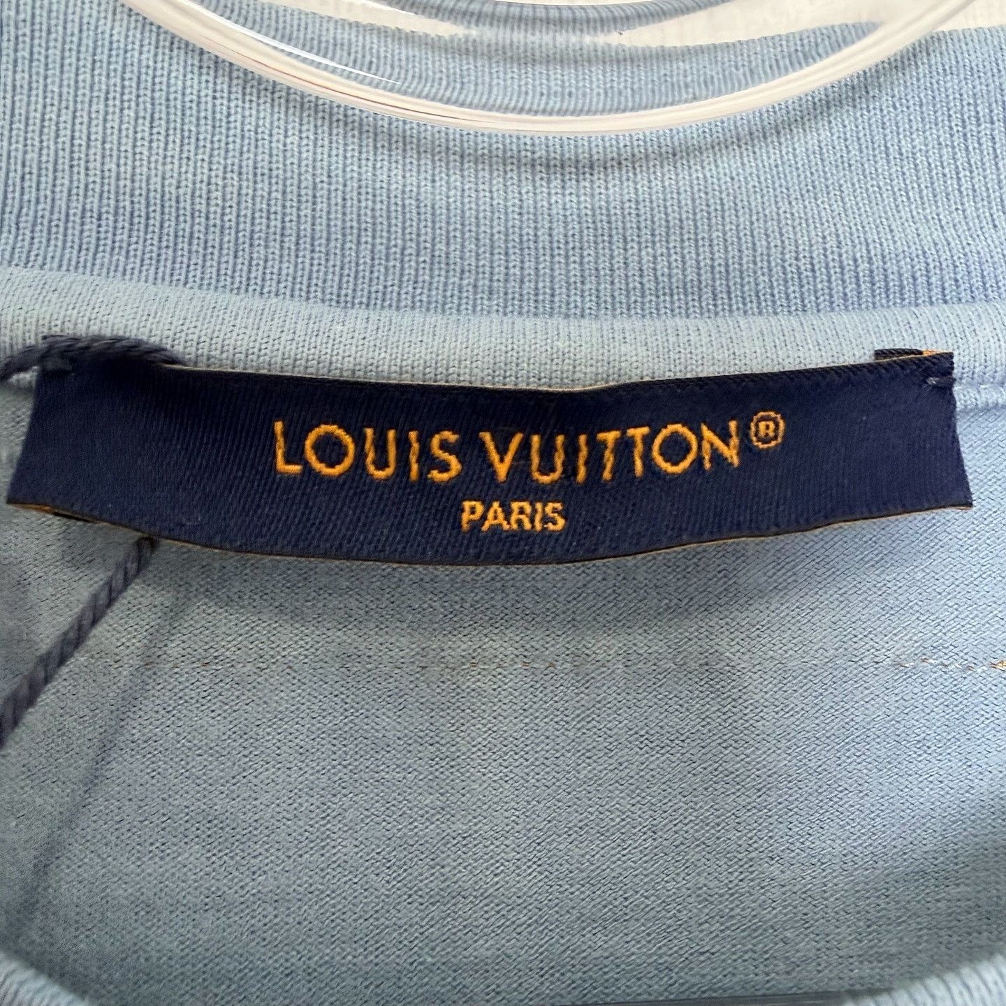 Louis Vuitton Louis Vuitton Leather Patch T-Shirt Size XL Size US XL / EU 56 / 4 - 3 Thumbnail