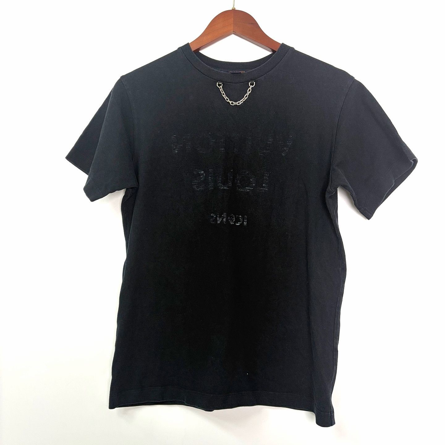 Louis Vuitton Louis Vuitton Chain Detail Logo T-Shirt Size M Size US M / EU 48-50 / 2 - 6 Thumbnail