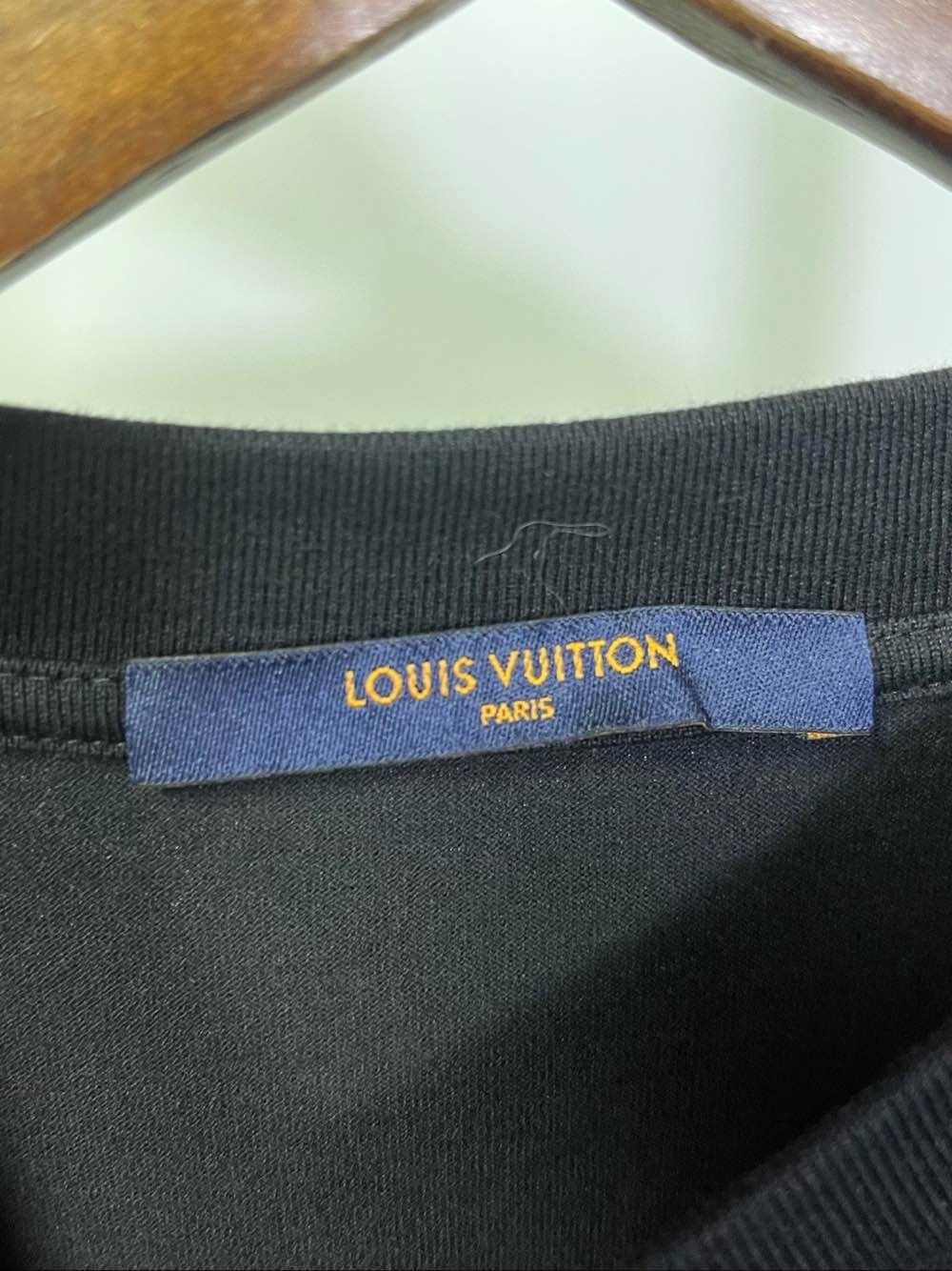 Louis Vuitton Louis Vuitton Graphic Print T-Shirt Size XS Size US XS / EU 42 / 0 - 3 Thumbnail
