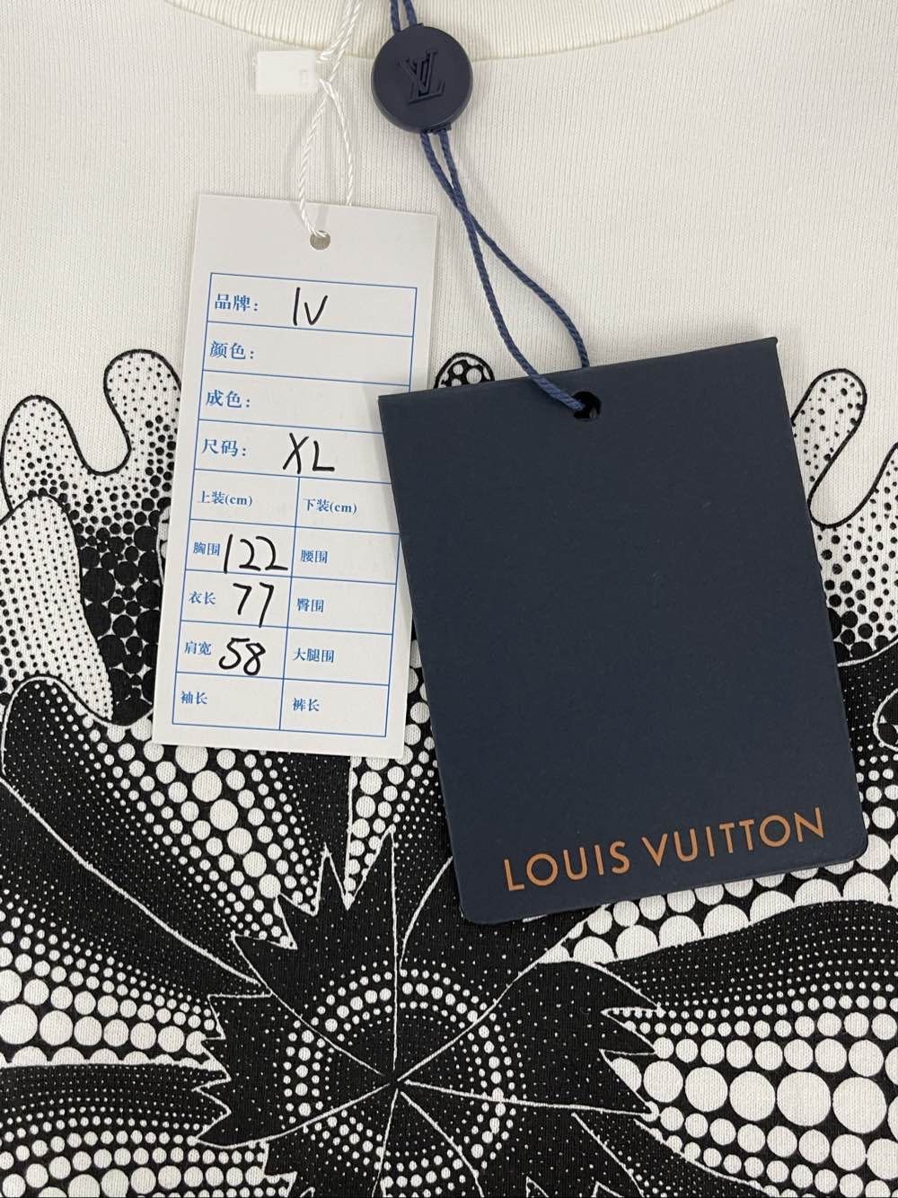 Louis Vuitton Louis Vuitton x Yayoi Kusama Floral T-Shirt Size XL Size US XL / EU 56 / 4 - 5 Thumbnail
