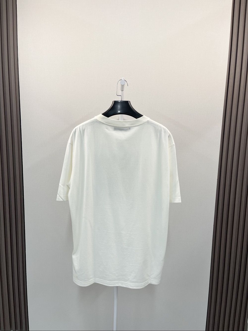 Louis Vuitton Louis Vuitton x Yayoi Kusama Floral T-Shirt Size XL Size US XL / EU 56 / 4 - 2 Thumbnail