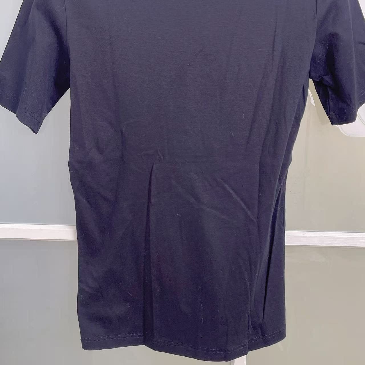 Louis Vuitton Louis Vuitton Charm Detail Short Sleeve T-Shirt Size XS Size XS / US 0-2 / IT 36-38 - 10 Thumbnail