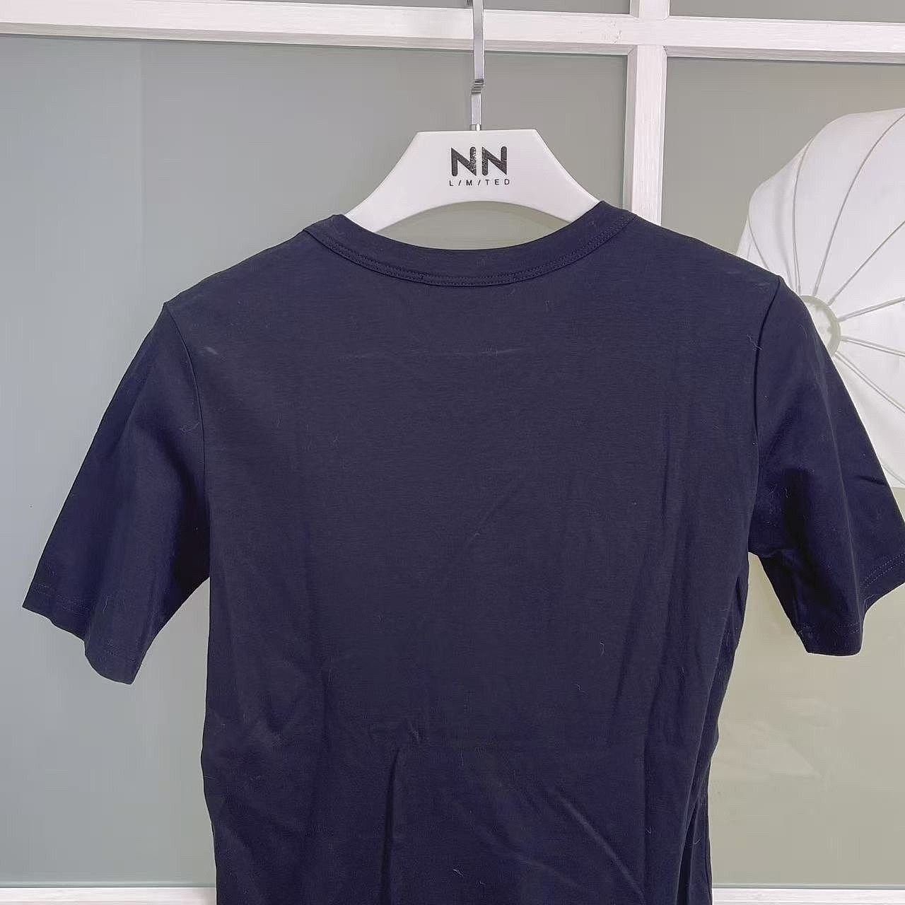 Louis Vuitton Louis Vuitton Charm Detail Short Sleeve T-Shirt Size XS Size XS / US 0-2 / IT 36-38 - 9 Thumbnail
