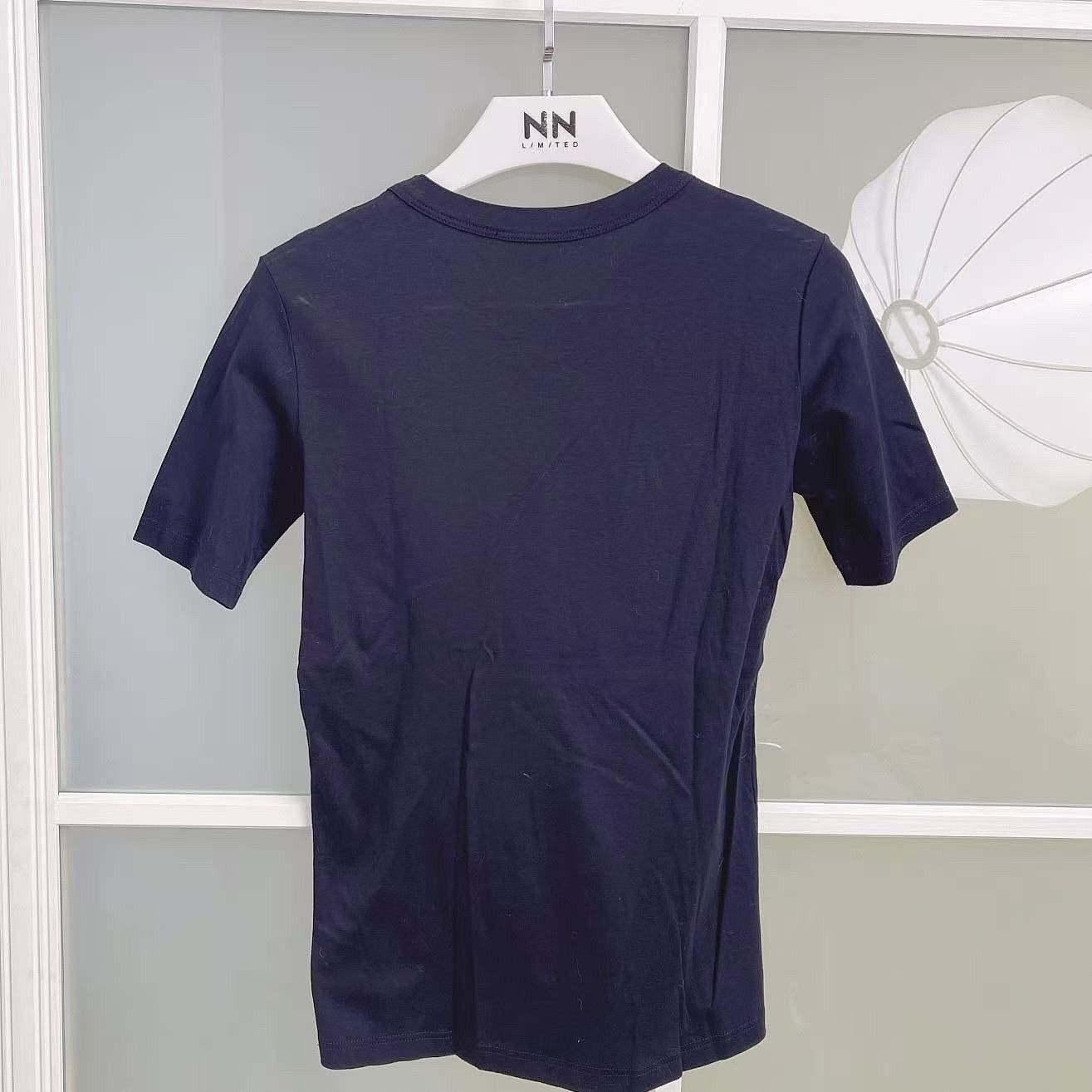Louis Vuitton Louis Vuitton Charm Detail Short Sleeve T-Shirt Size XS Size XS / US 0-2 / IT 36-38 - 2 Thumbnail