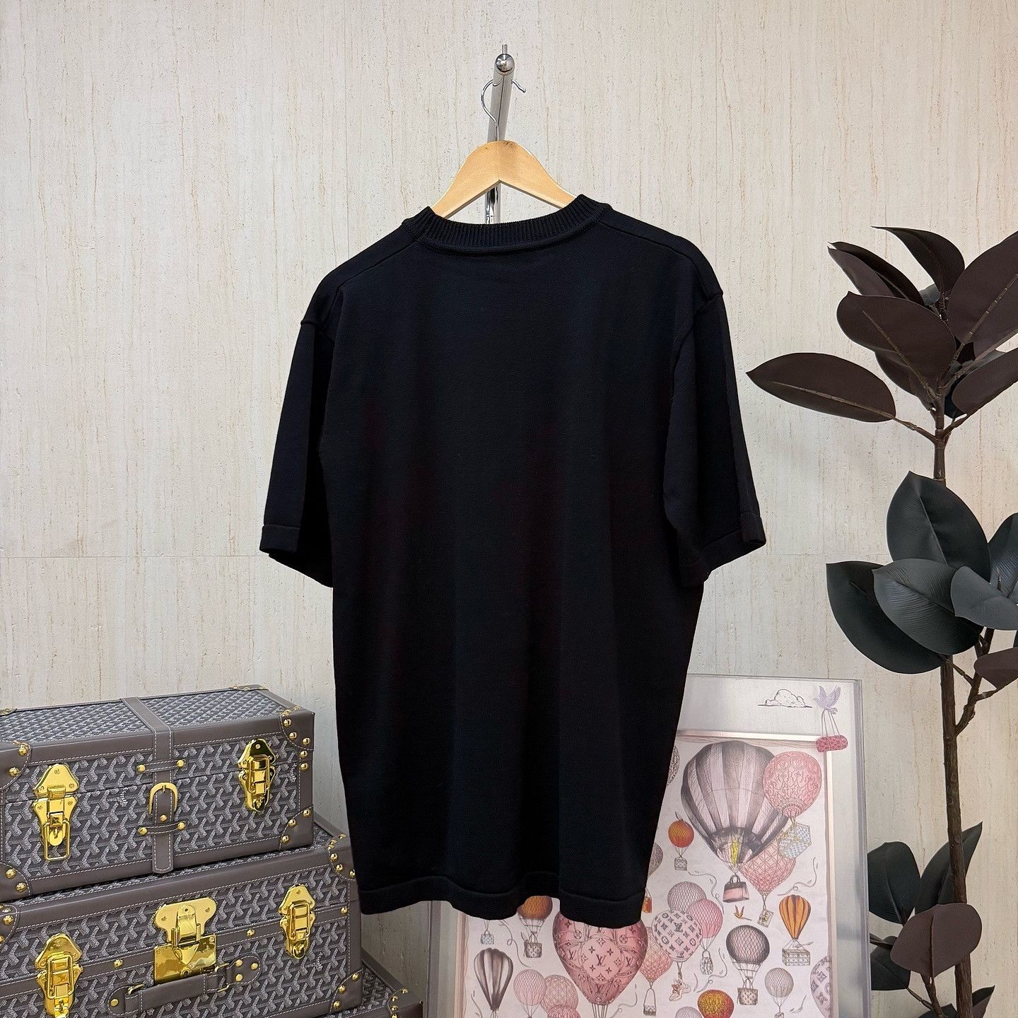 Louis Vuitton Louis Vuitton Embroidered Logo T-Shirt Size M Size US M / EU 48-50 / 2 - 2 Thumbnail