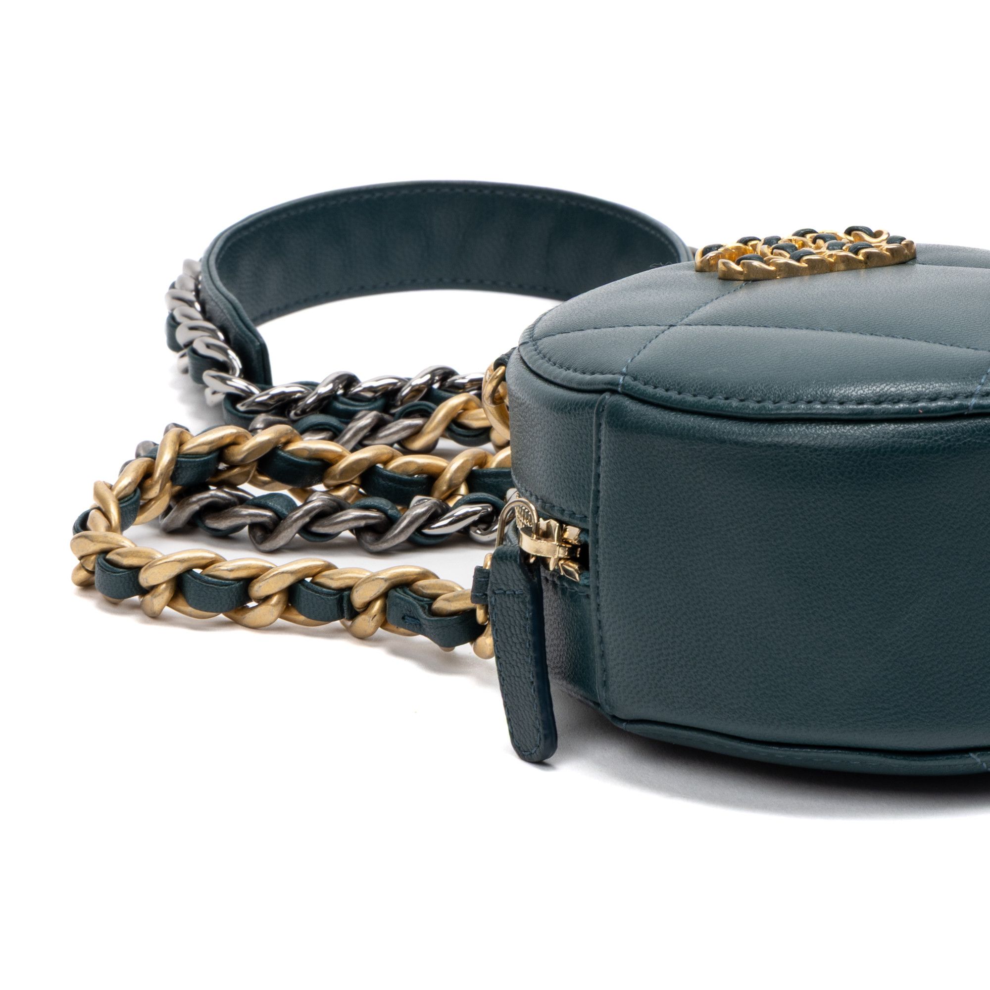 Chanel 19 Round Chain Clutch Crossbody Mini Size ONE SIZE - 7 Thumbnail