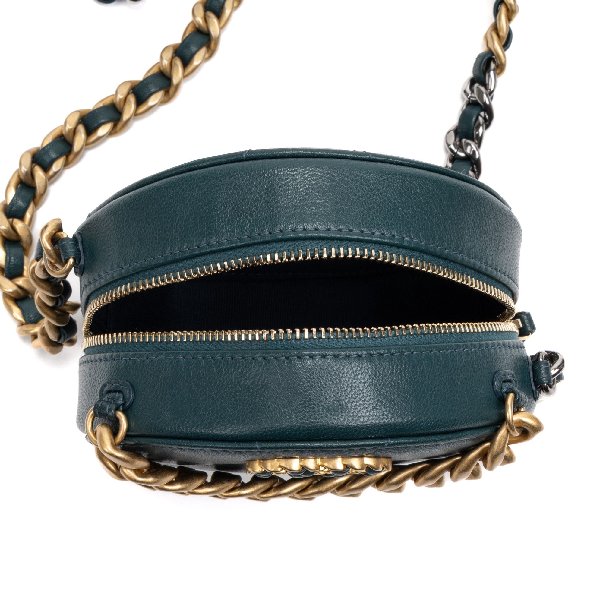 Chanel 19 Round Chain Clutch Crossbody Mini Size ONE SIZE - 9 Thumbnail