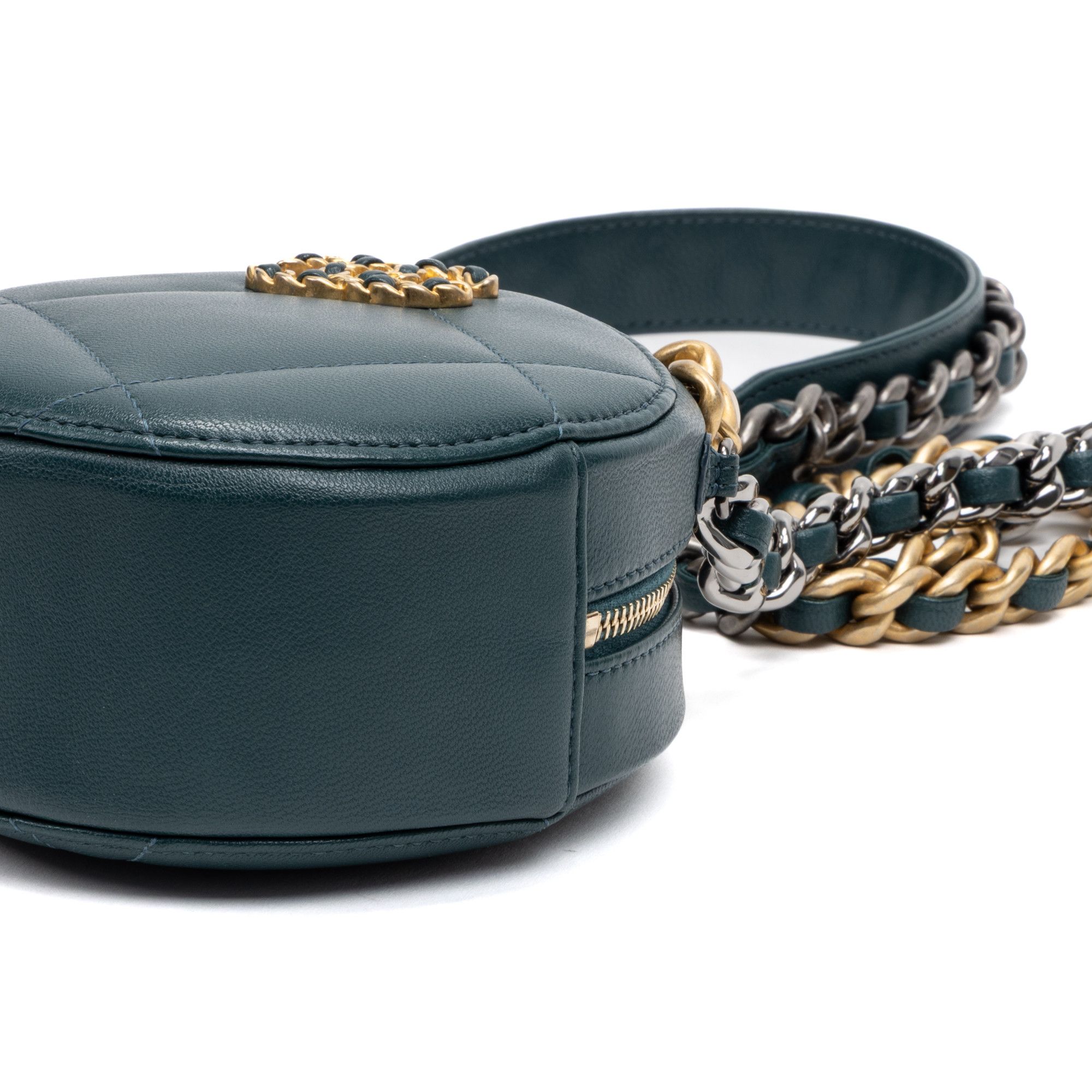 Chanel 19 Round Chain Clutch Crossbody Mini Size ONE SIZE - 8 Thumbnail