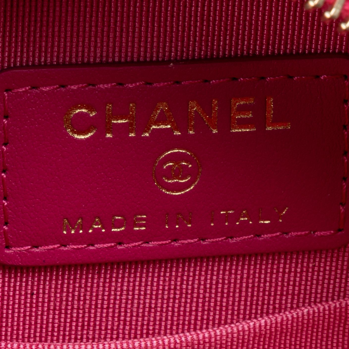 Chanel Round Chain Clutch Crossbody Mini Size ONE SIZE - 10 Thumbnail