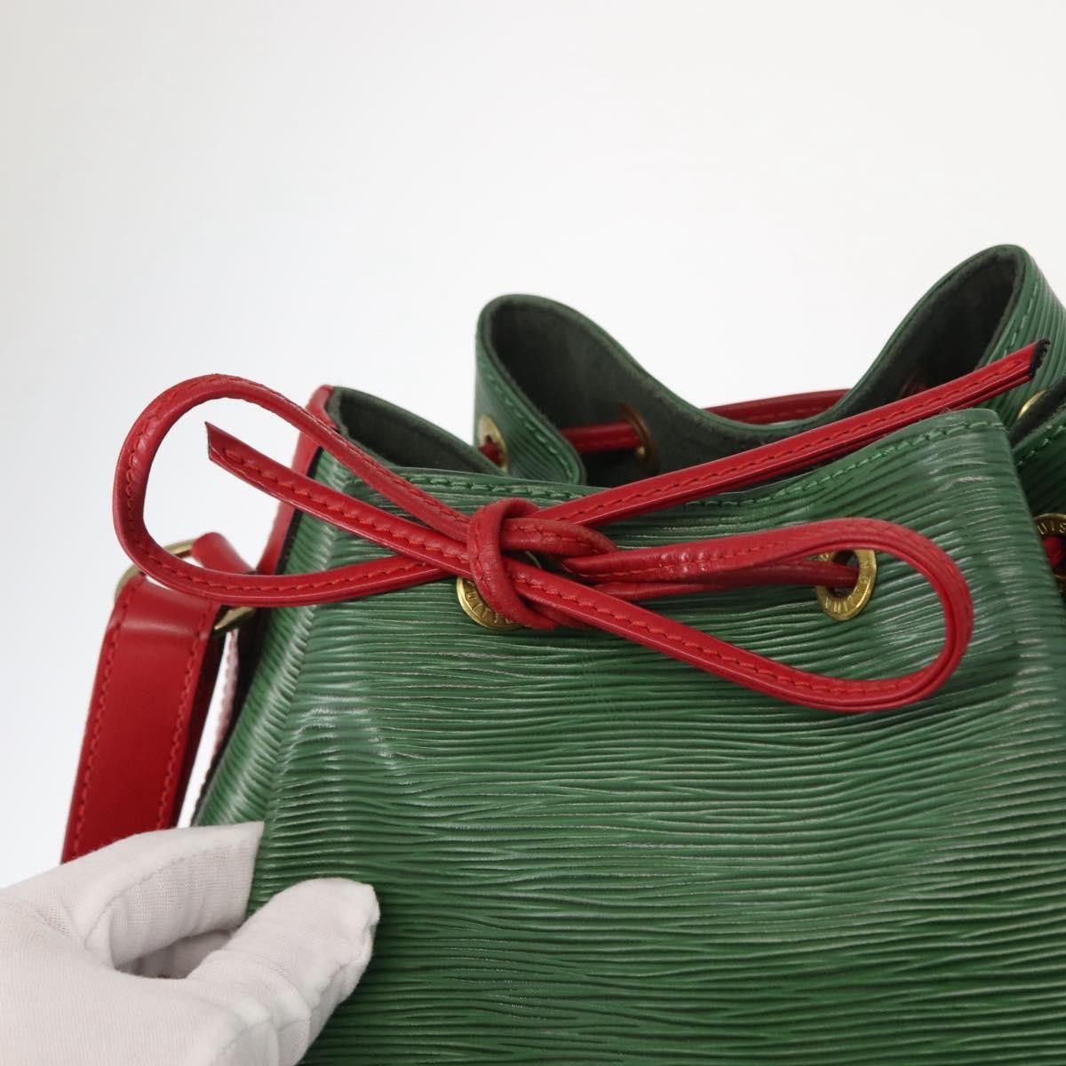 Louis Vuitton Louis Vuitton Bicolor Petit Noe Epi Leather Size ONE SIZE - 16 Thumbnail