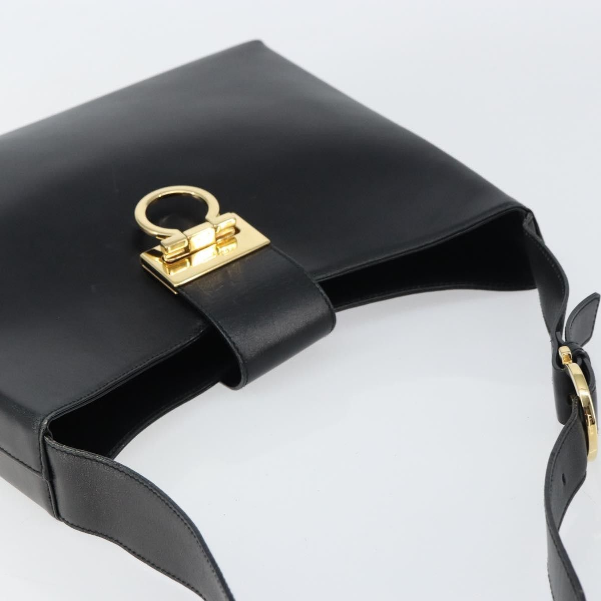 Salvatore Ferragamo Salvatore Ferragamo Gancio Flap Hobo Leather Size ONE SIZE - 14 Thumbnail