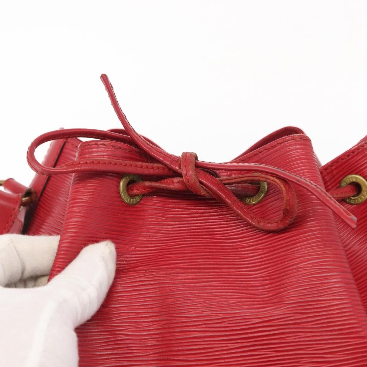 Louis Vuitton Louis Vuitton Petit Noe Epi Leather Size ONE SIZE - 19 Thumbnail