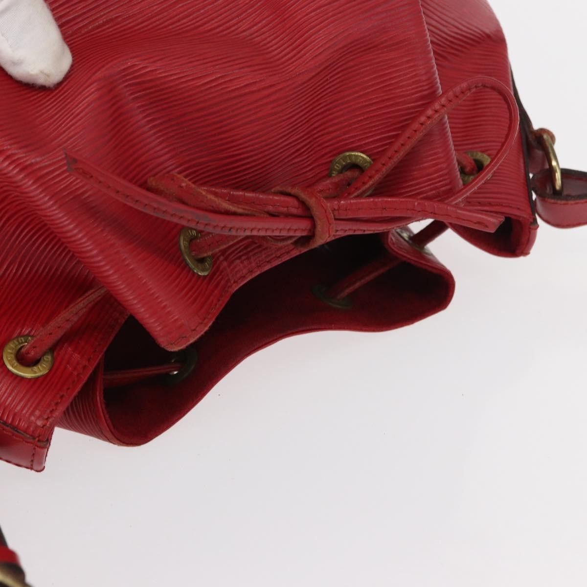 Louis Vuitton Louis Vuitton Petit Noe Epi Leather Size ONE SIZE - 15 Thumbnail