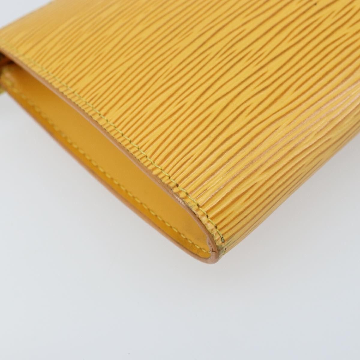 Louis Vuitton Louis Vuitton Pochette Accessoires Epi Leather Size ONE SIZE - 9 Thumbnail