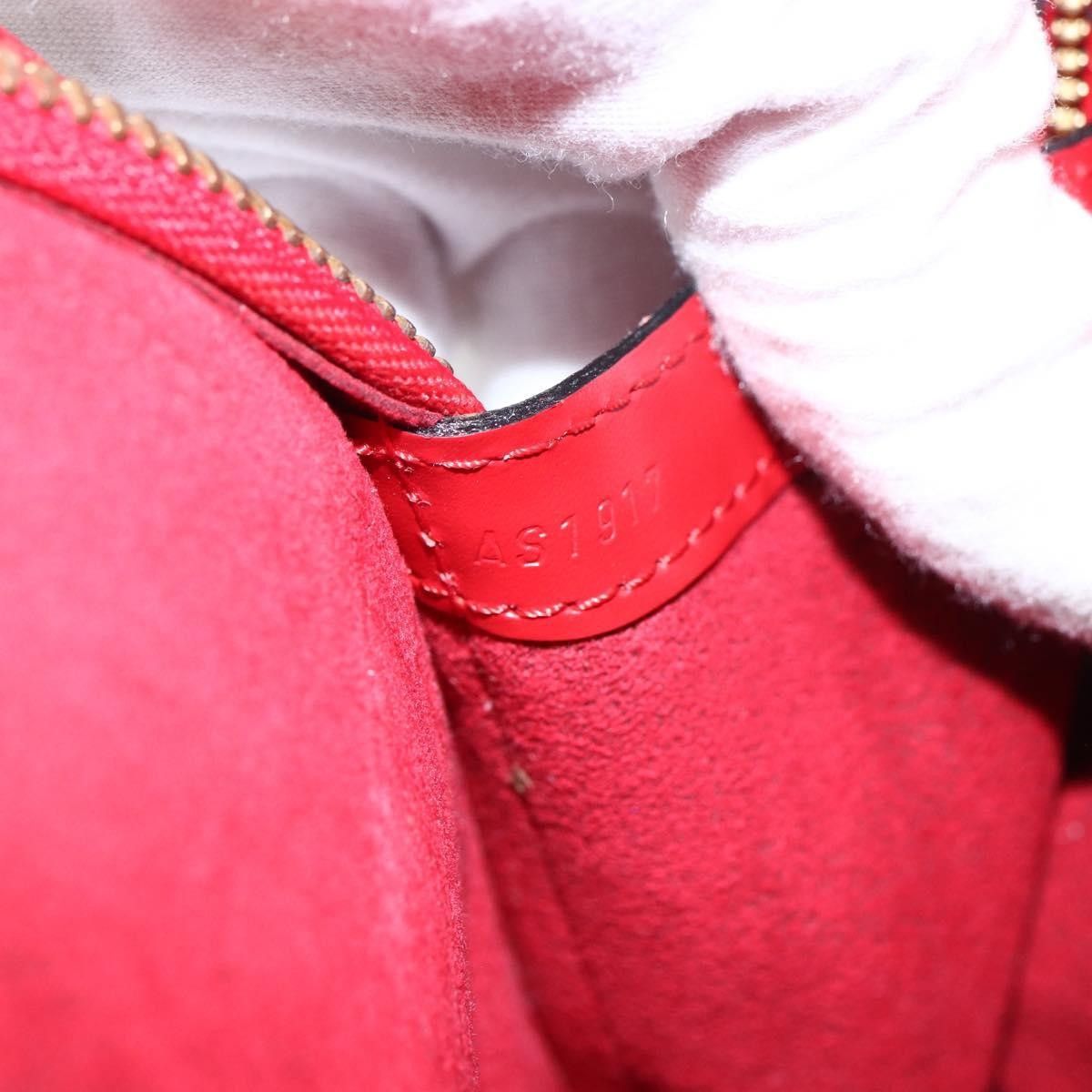Louis Vuitton Louis Vuitton Lussac Epi Leather Size ONE SIZE - 7 Thumbnail