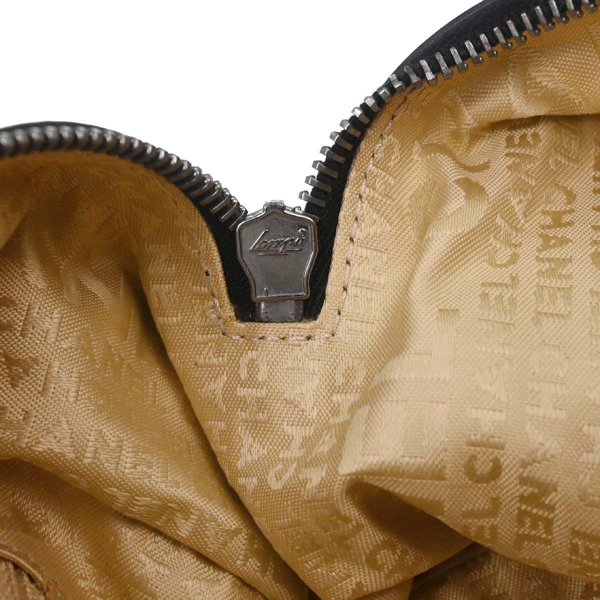 Chanel Chanel CC Bowler Leather Size ONE SIZE - 17 Thumbnail