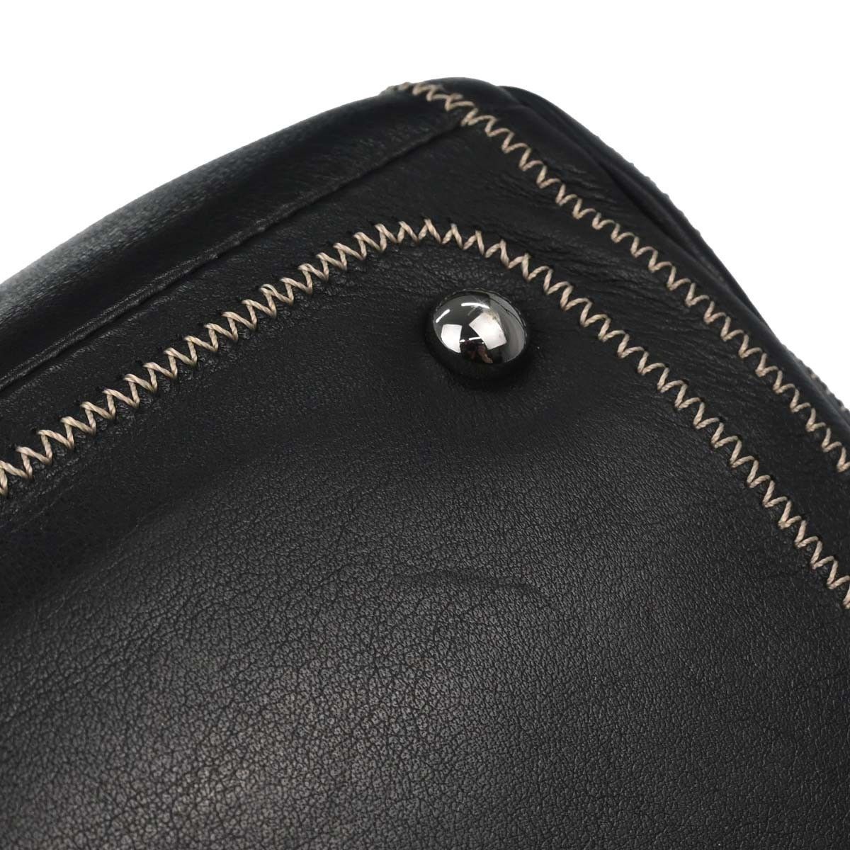 Chanel Chanel CC Bowler Leather Size ONE SIZE - 8 Thumbnail