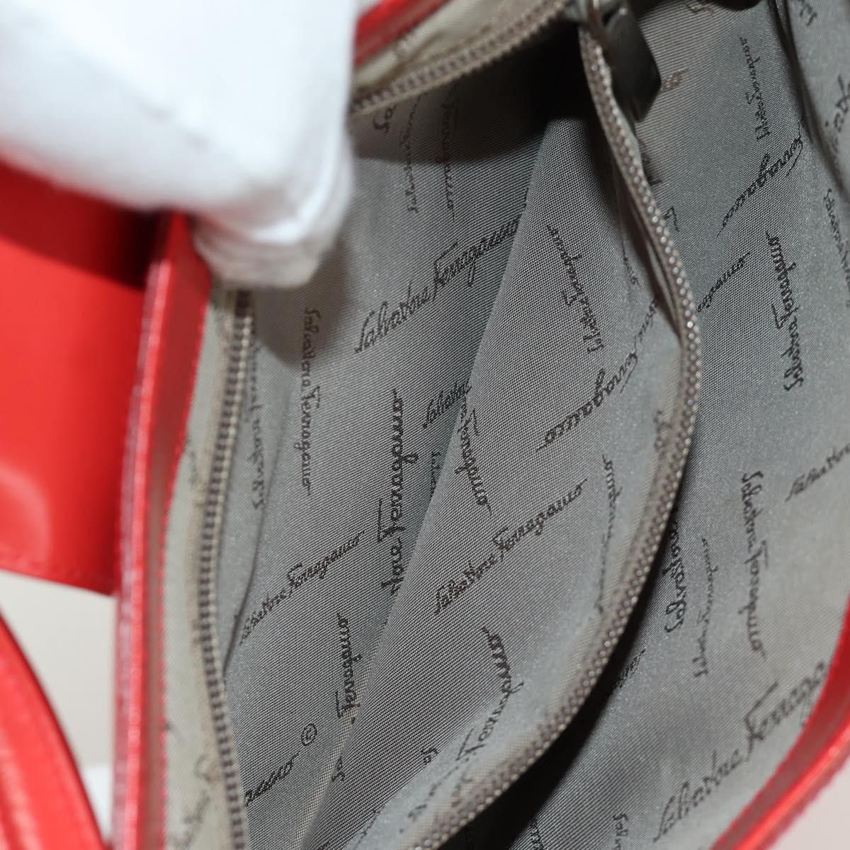 Salvatore Ferragamo Salvatore Ferragamo Vintage Shoulder Bag Leather Size ONE SIZE - 24 Thumbnail