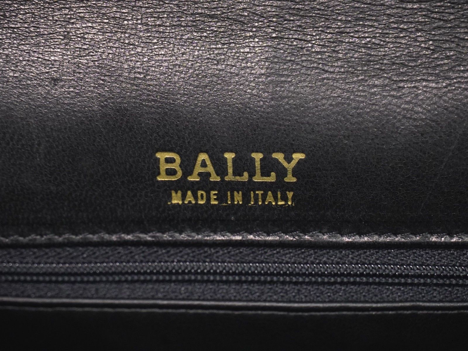 Bally Bally Vintage Quilted Leather Size ONE SIZE - 4 Thumbnail