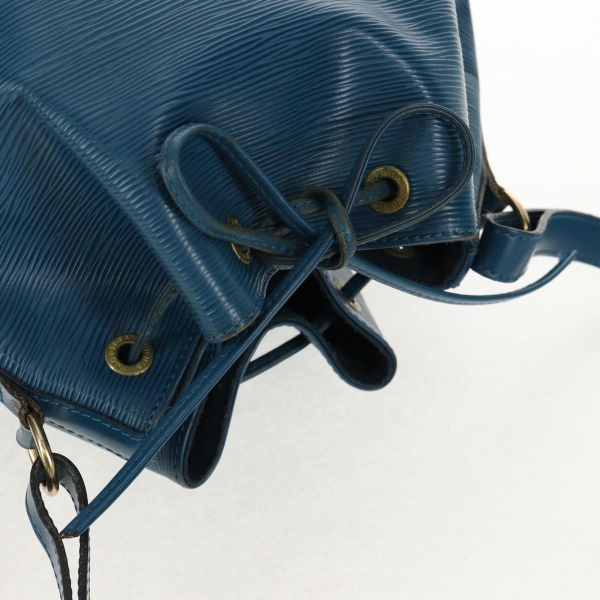 Louis Vuitton Louis Vuitton Petit Noe Epi Leather Size ONE SIZE - 16 Thumbnail