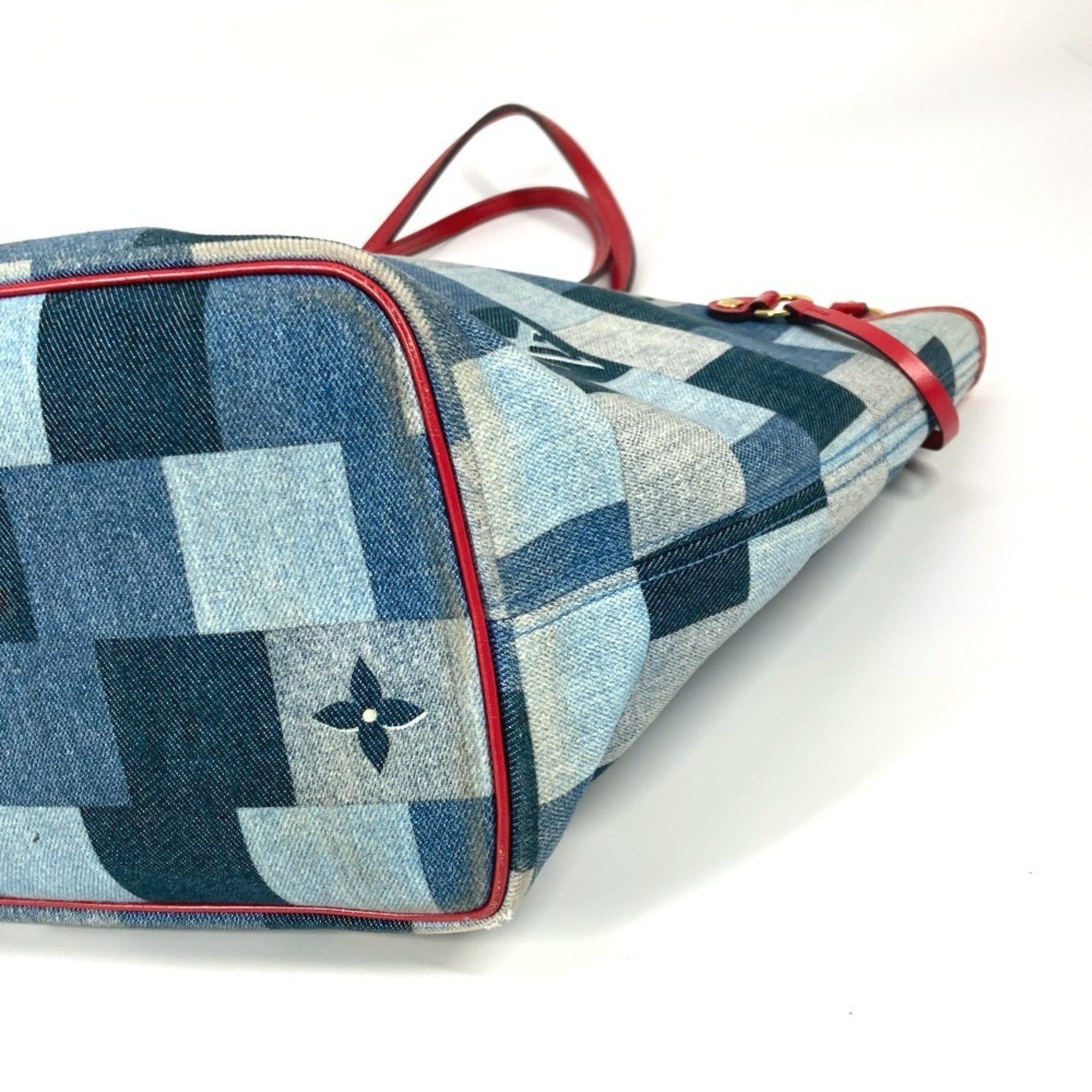 Louis Vuitton Louis Vuitton Neverfull Tote Damier and Monogram Patchwork Denim Size ONE SIZE - 7 Thumbnail