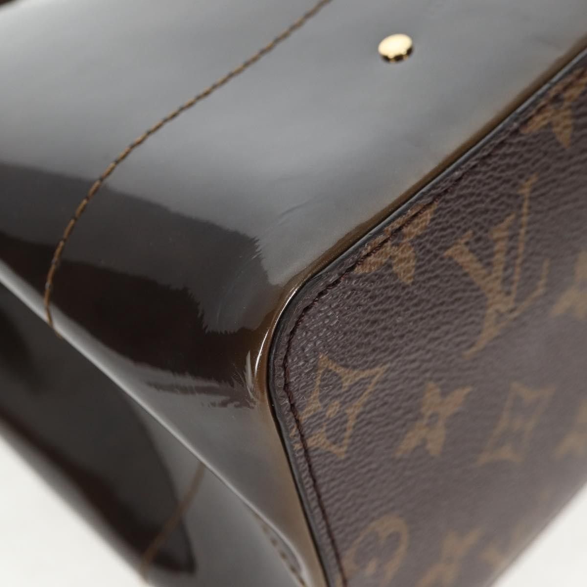 Louis Vuitton Louis Vuitton Hot Springs Vernis with Monogram Canvas Size ONE SIZE - 9 Thumbnail