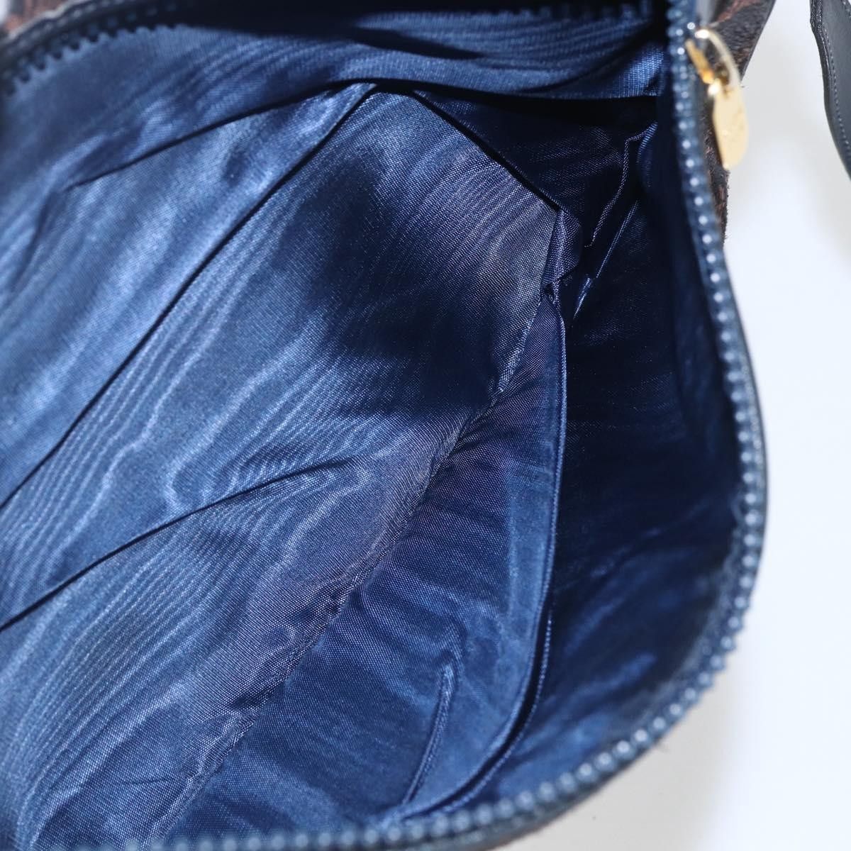Celine Celine C Macadam Shoulder bag Suede Size ONE SIZE - 21 Thumbnail