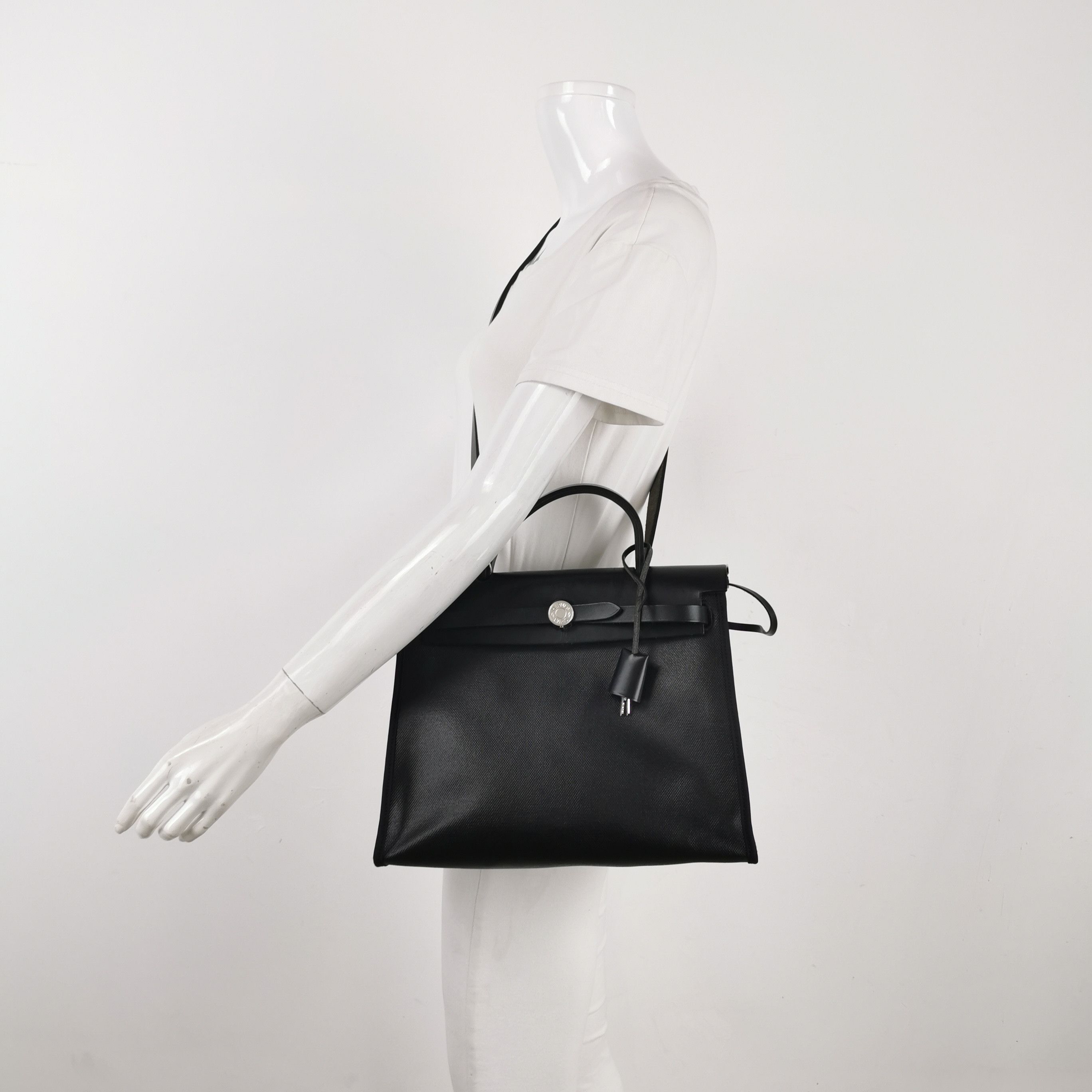 Hermes Hermes Women os Shoulder Bags Size ONE SIZE - 2 Thumbnail