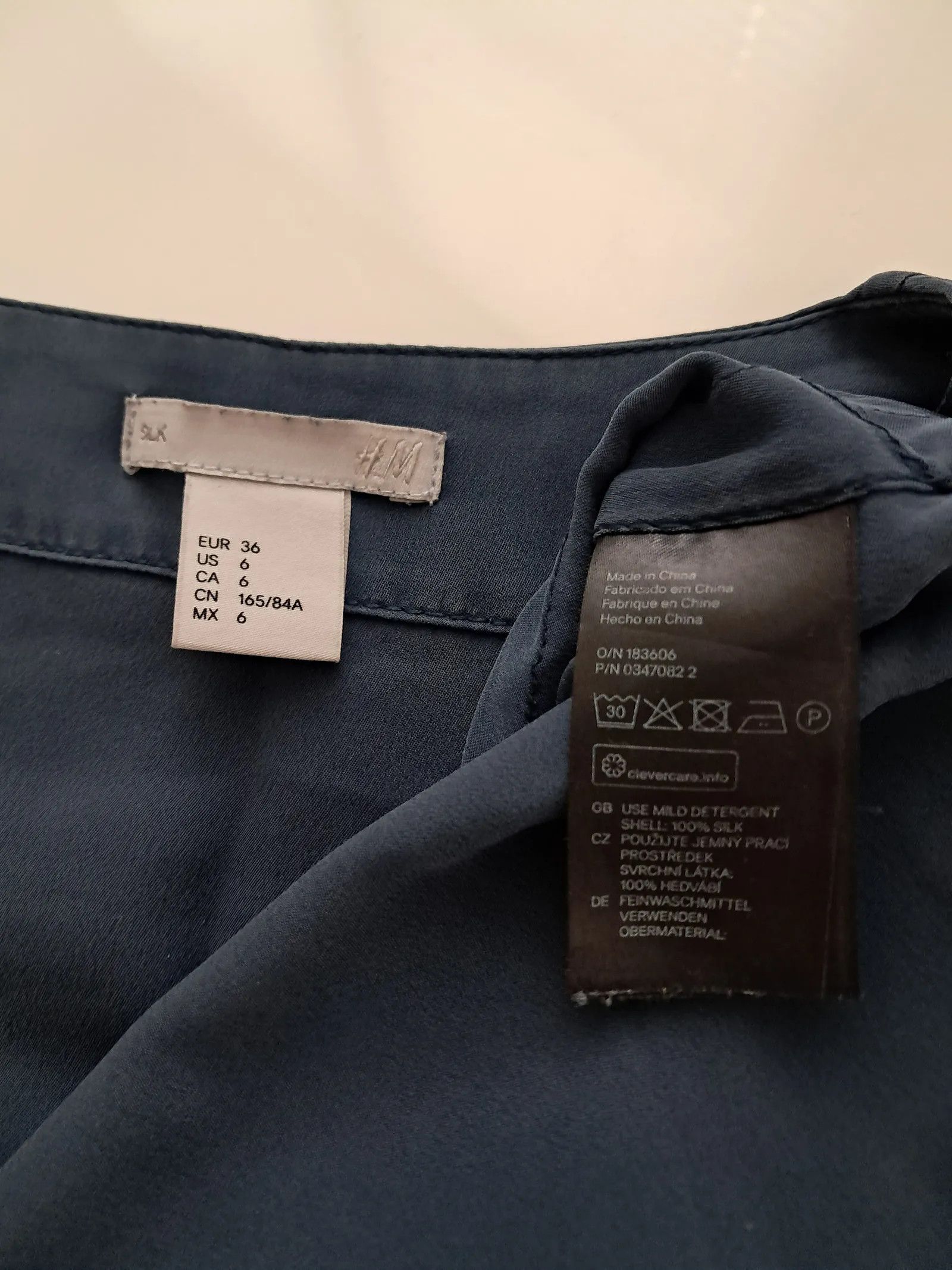 H&M H&M Blouse Size XS / US 0-2 / IT 36-38 - 2 Thumbnail