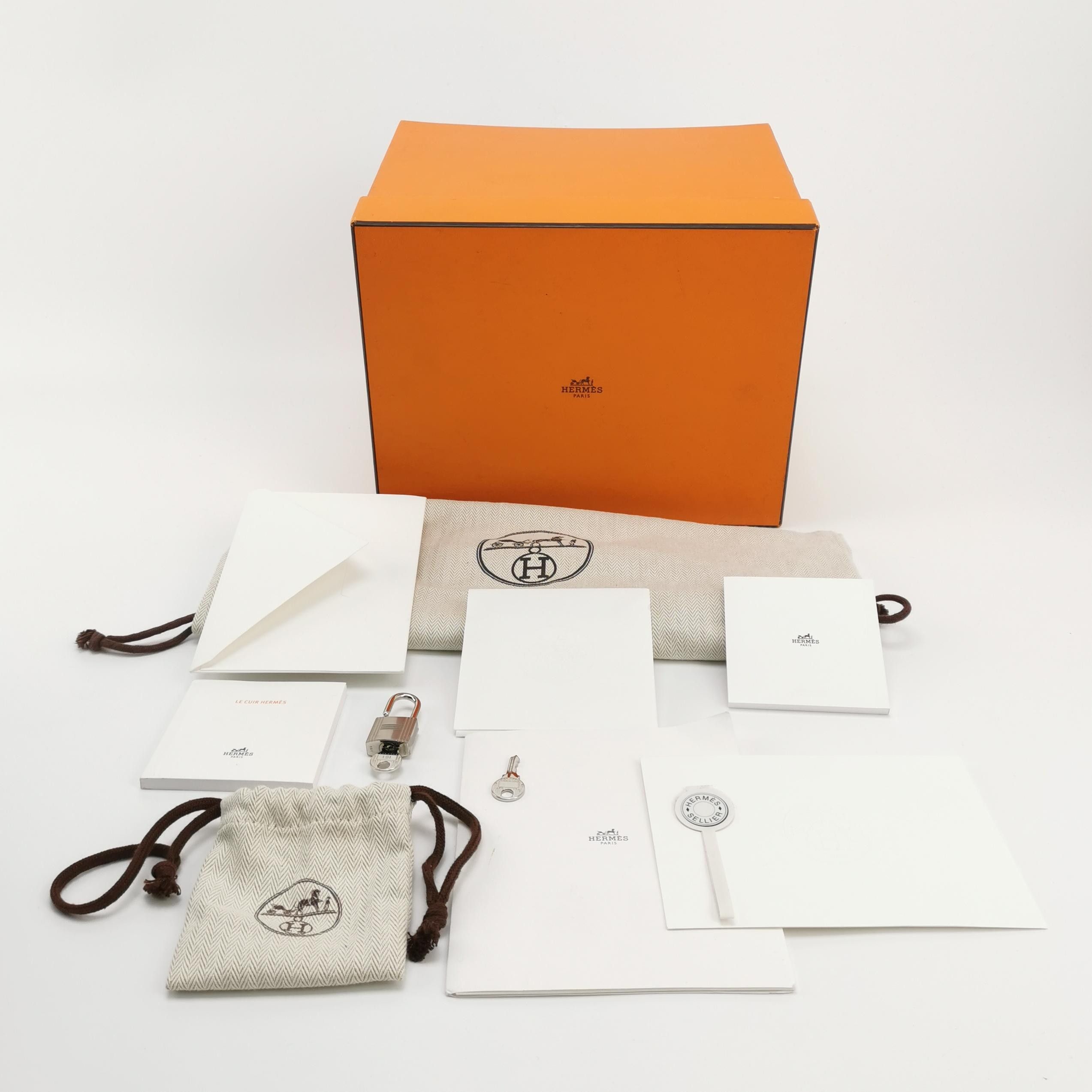 Hermes Hermes Women os Tote Bags Size ONE SIZE - 9 Thumbnail