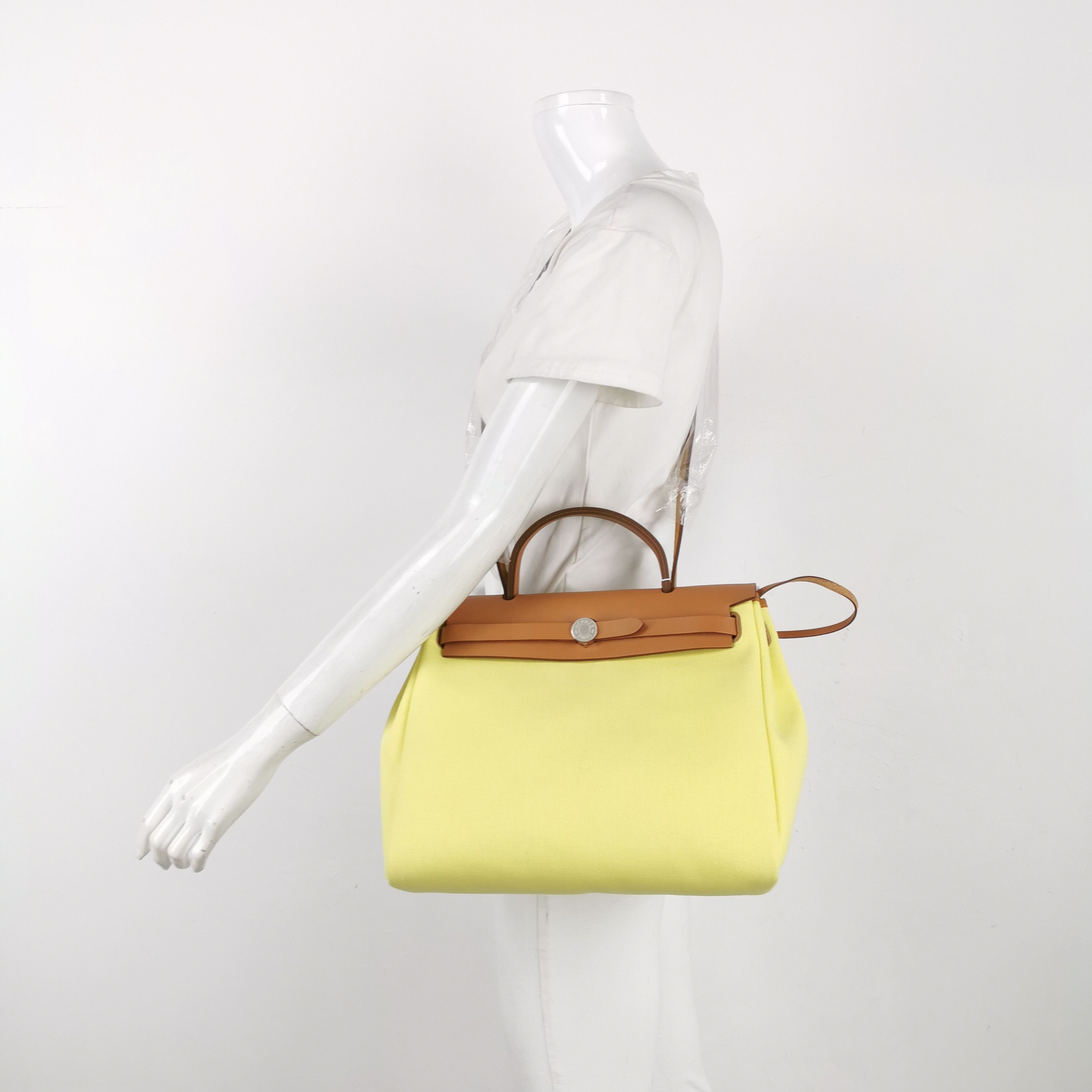 Hermes Hermes Women os Shoulder Bags Size ONE SIZE - 2 Thumbnail