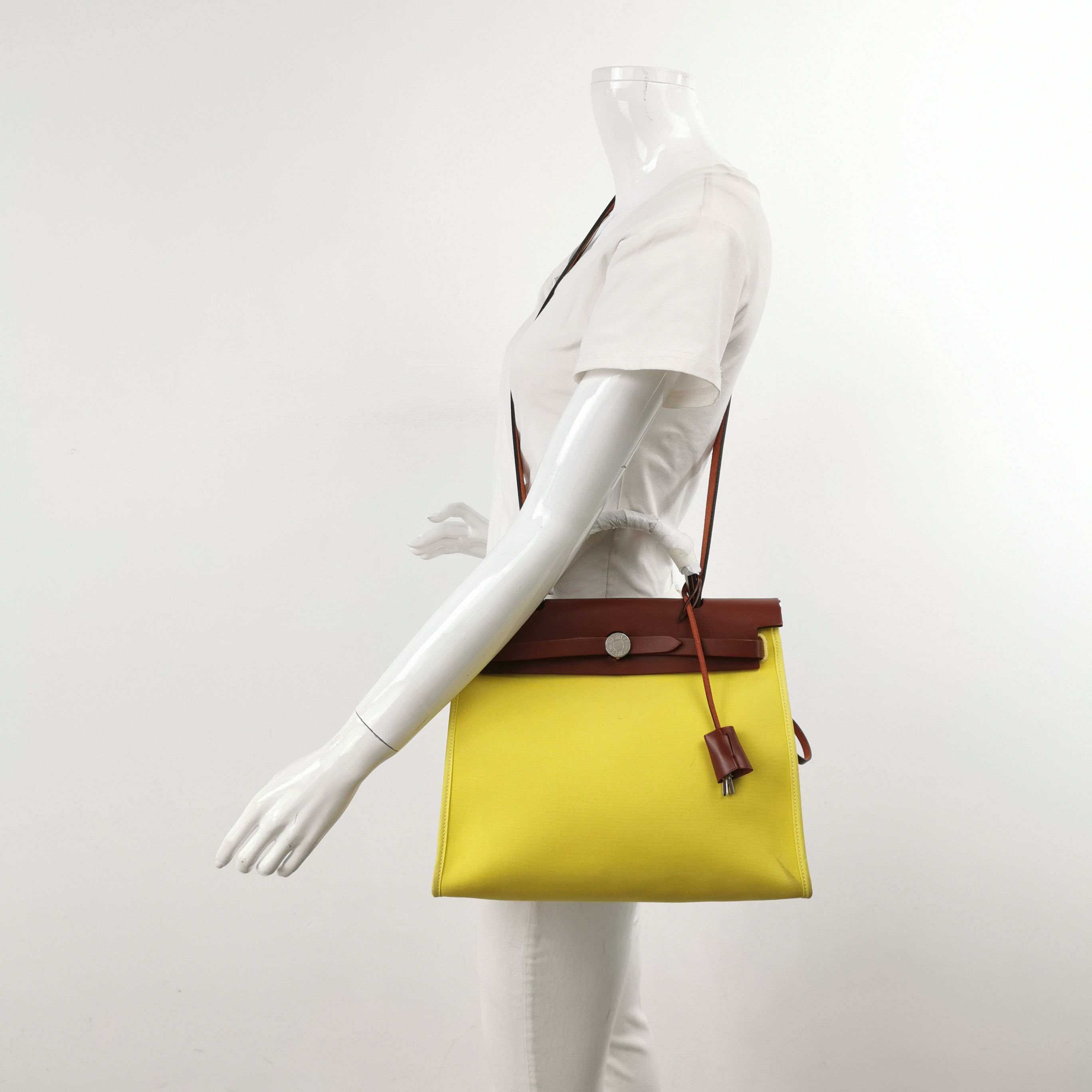 Hermes Hermes Women os Shoulder Bags Size ONE SIZE - 2 Thumbnail