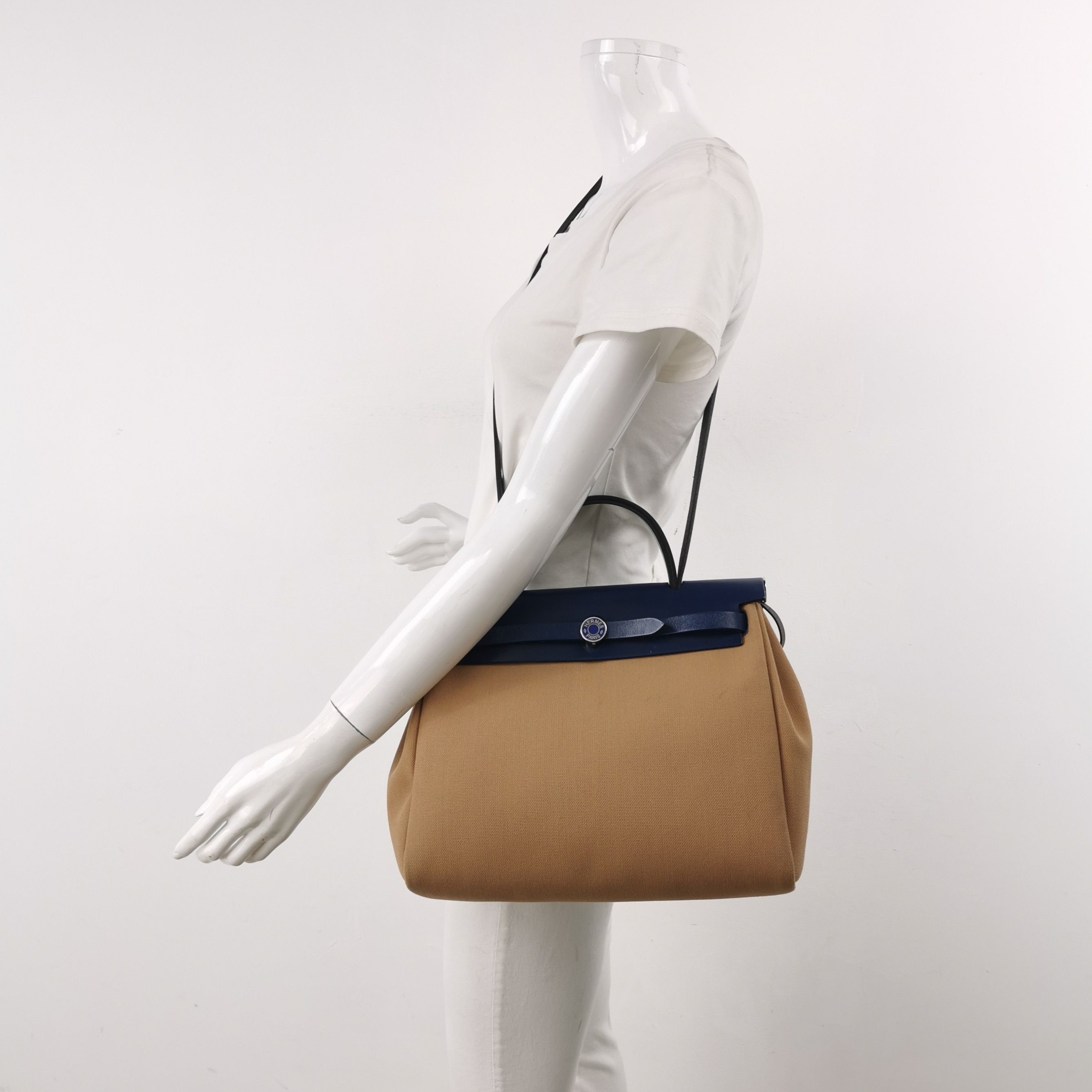 Hermes Hermes Women os Shoulder Bags Size ONE SIZE - 2 Thumbnail