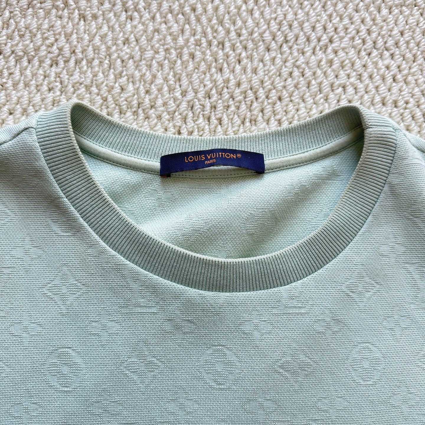 Louis Vuitton Louis Vuitton Monogram Pocket T-Shirt Size L Size US L / EU 52-54 / 3 - 3 Thumbnail