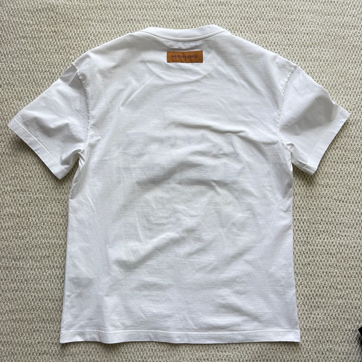 Louis Vuitton Louis Vuitton Graphic Logo T-Shirt Size L Size US L / EU 52-54 / 3 - 2 Thumbnail