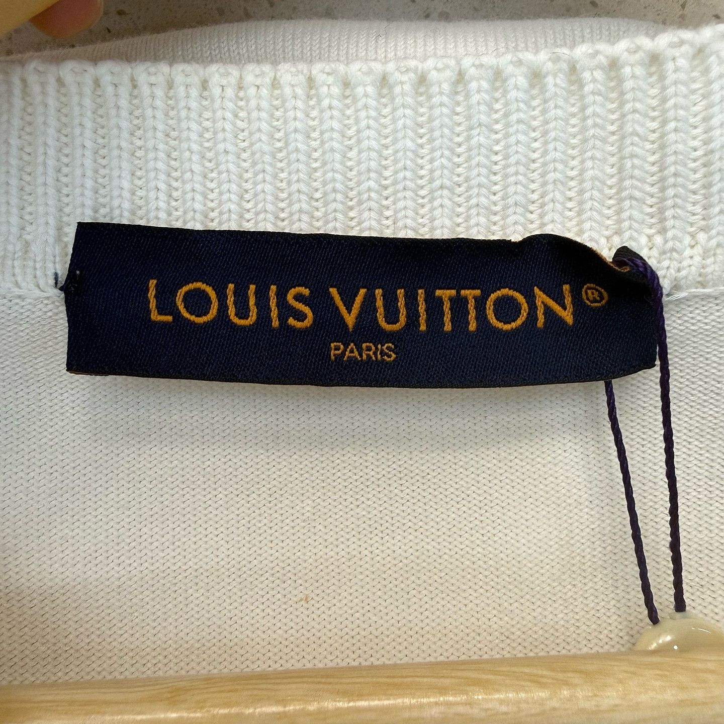 Louis Vuitton Louis Vuitton Logo Patch Short Sleeve T-Shirt Size XL Size US XL / EU 56 / 4 - 3 Thumbnail