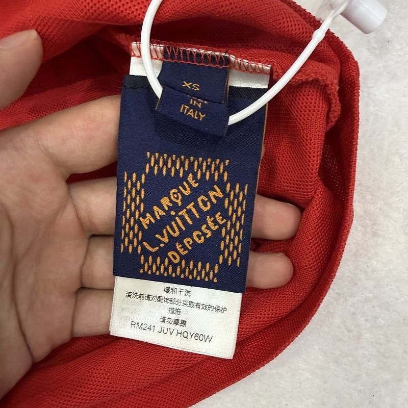 Louis Vuitton Louis Vuitton Logo Patch T-Shirt Size XS Size US XS / EU 42 / 0 - 4 Thumbnail